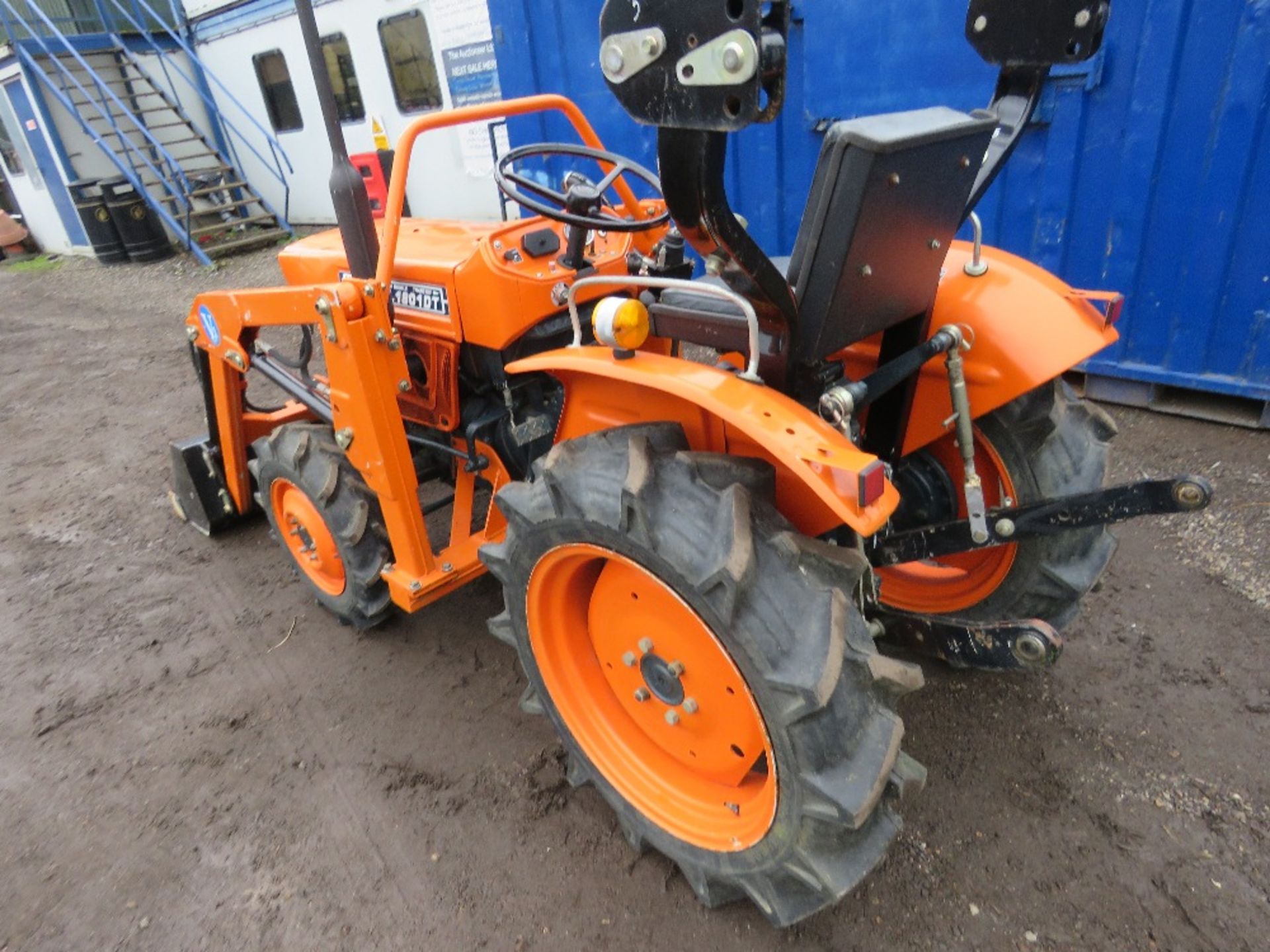 KUBOTA L1801DT 4WD COMPACT TRACTOR WITH POWER LOADER, 1259 REC HOURS. WHEN TESTED WAS SEEN TO RUN, D - Image 9 of 10