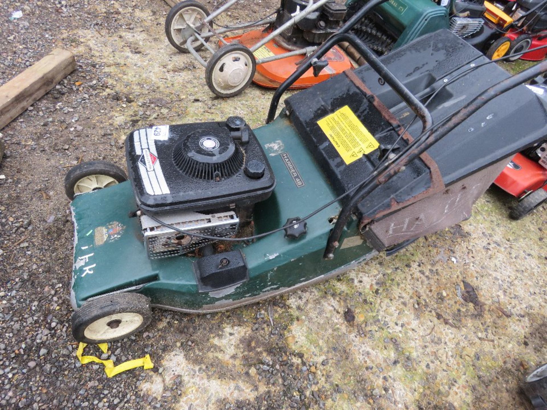 HAYTER HARRIER ROLLER MOWER WITH COLLECTOR. THIS LOT IS SOLD UNDER THE AUCTIONEERS MARGIN SCHEME, - Image 3 of 5