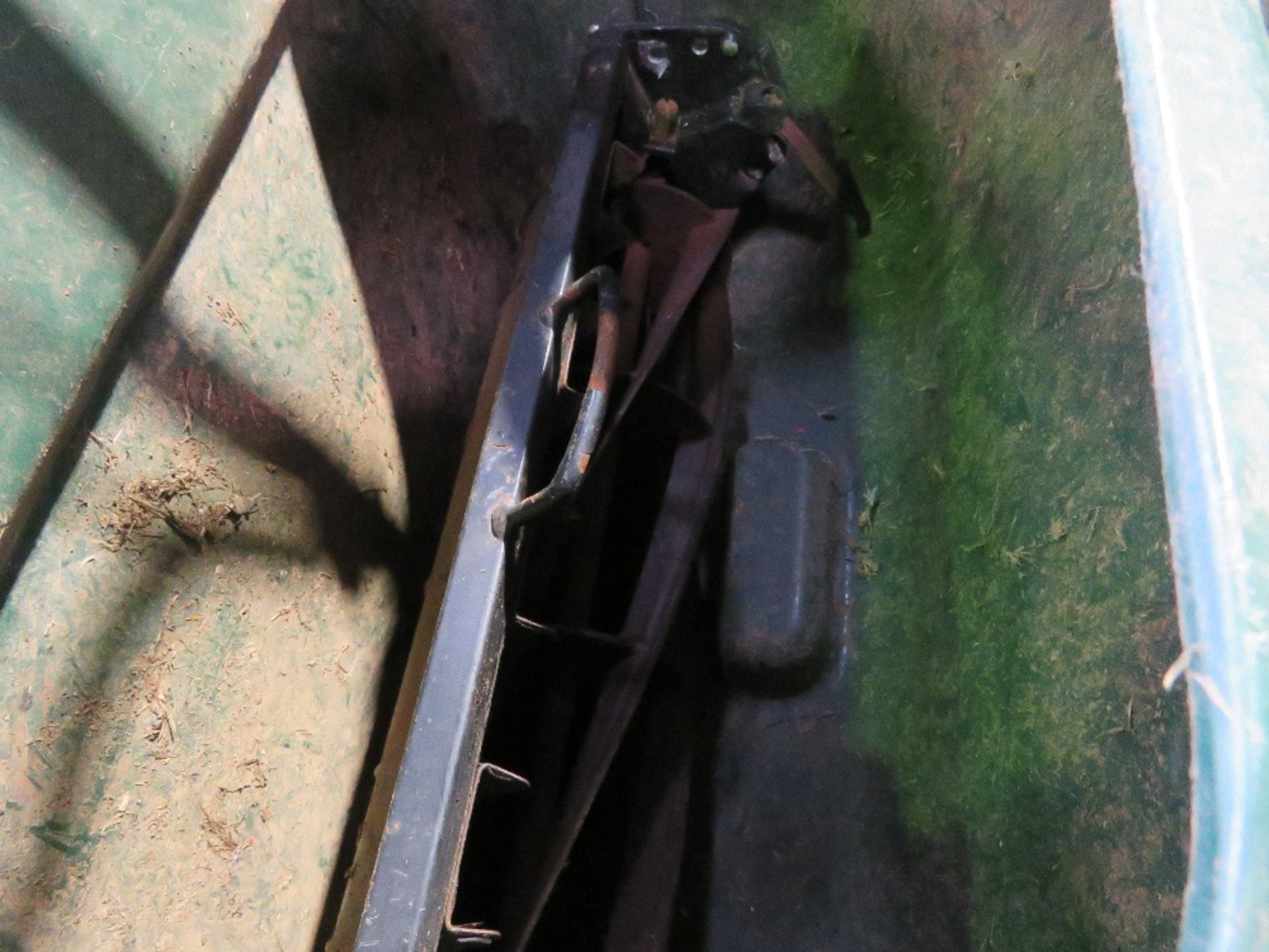 BALMORAL CYLINDER MOWER COMPLETE WITH RAKE HEADS AND BOX - Image 5 of 6