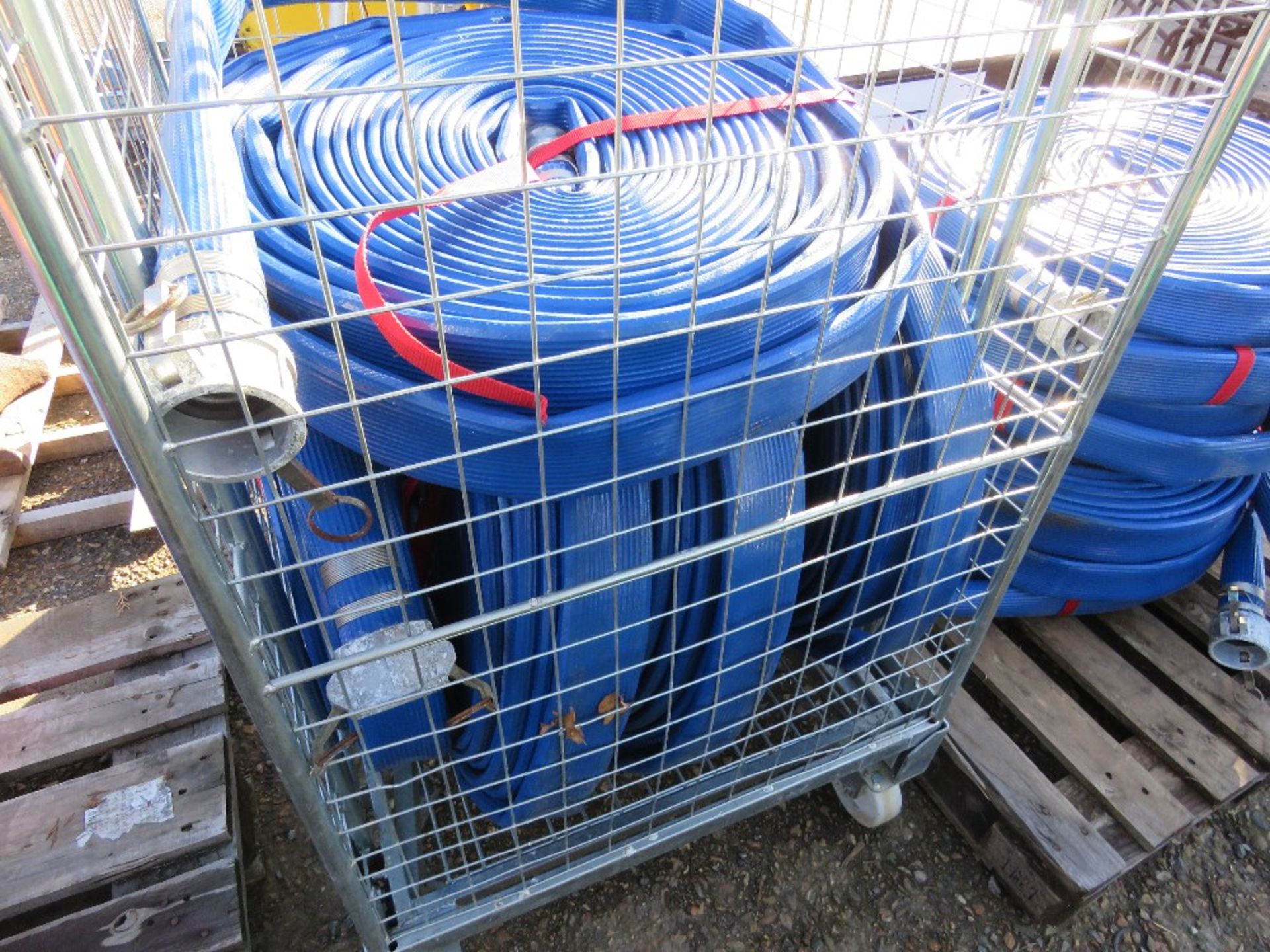 6 X LAY FLAT HOSES. 60MM WIDTH APPROX. LITTLE/ UNUSED. THIS LOT IS SOLD UNDER THE AUCTIONEERS MA - Image 2 of 5