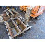 3 NO. EXCAVATOR GRADING BUCKETS. 30 INCH WIDTH ON 25MM PINS APPROX.