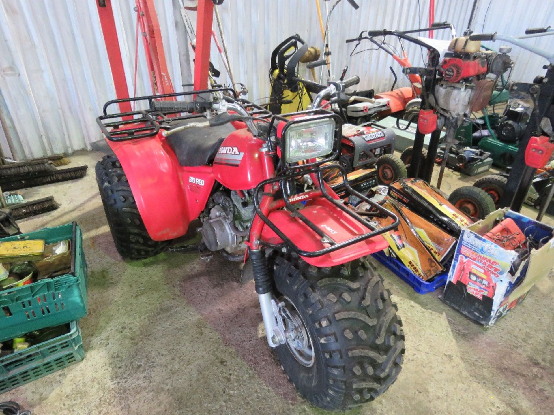 HONDA 3 WHEELED BIKE BIG RED TYPE. THIS LOT IS SOLD UNDER THE AUCTIONEERS MARGIN SCHEME, THEREFO - Image 6 of 9