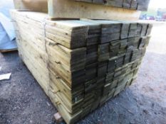 LARGE PACK OF PRESSURE TREATED FEATHER EDGE FENCE CLADDING TIMBER BOARDS. 1.50M LENGTH X 100MM WIDTH
