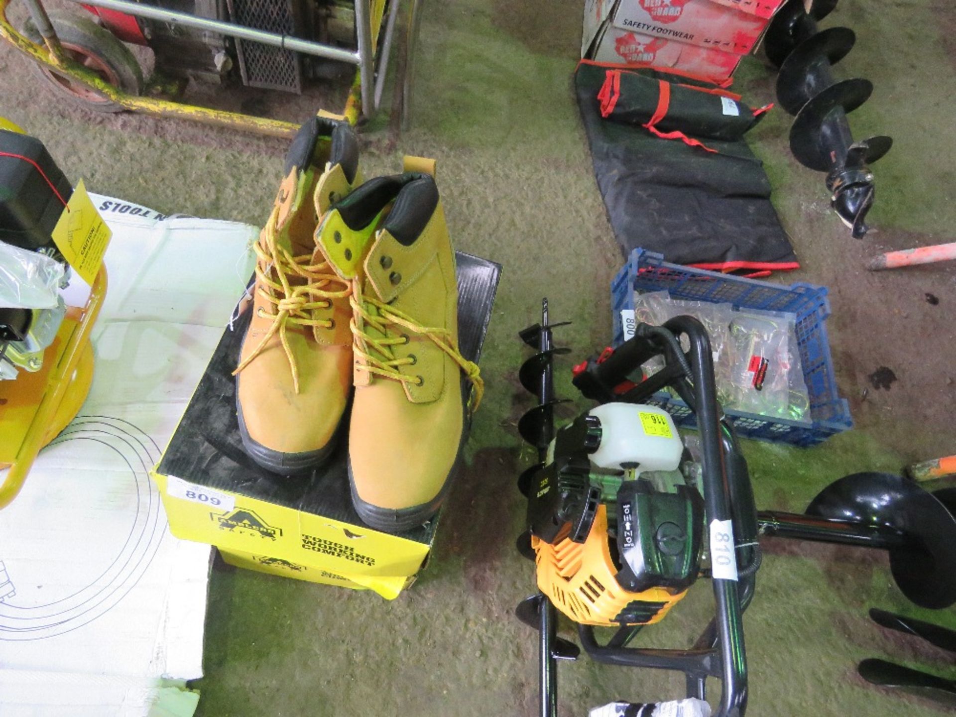 4 PAIRS OF WORK BOOTS. - Image 2 of 2