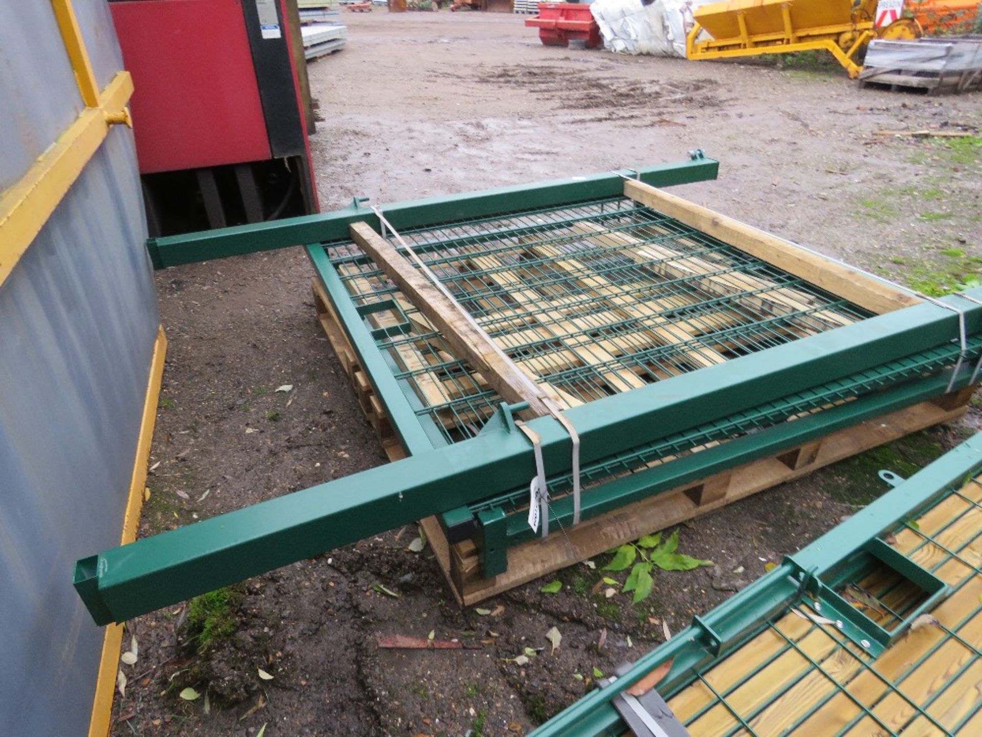 PAIR OF HEAVY DUTY GREEN YARD GATES WITH POSTS, UNUSED, 1.9M WIDTH X 2M HEIGHT EACH APPROX. - Image 6 of 6