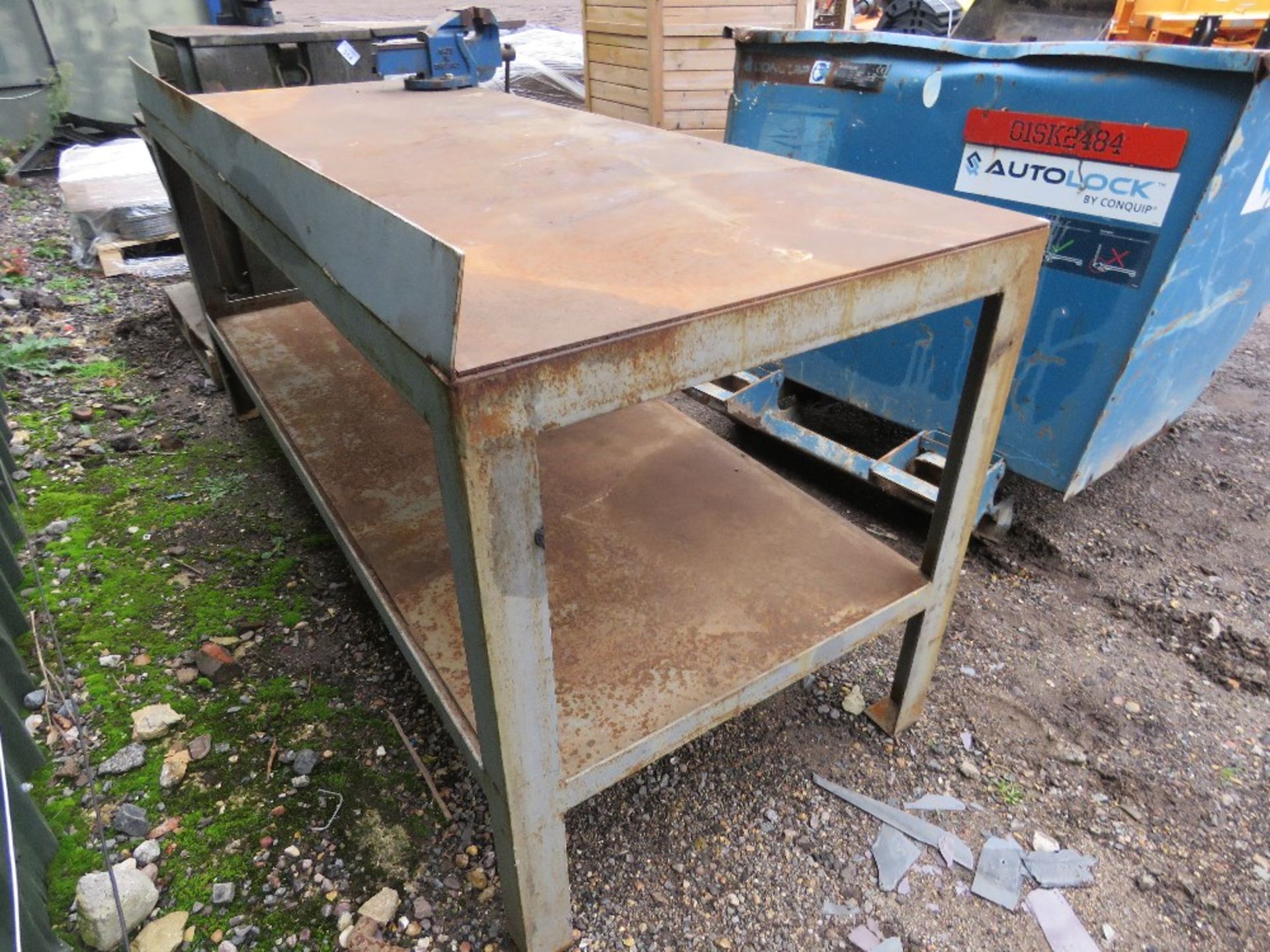 LARGE HEAVY DUTY WORKBENCH 2M X 0.8M APPROX. THIS LOT IS SOLD UNDER THE AUCTIONEERS MARGIN SCHEME - Image 4 of 5