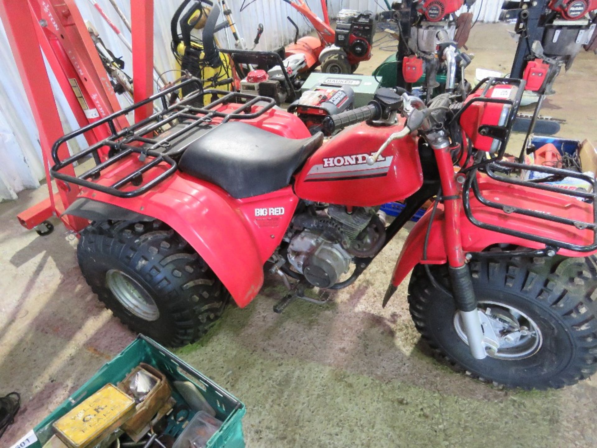 HONDA 3 WHEELED BIKE BIG RED TYPE. THIS LOT IS SOLD UNDER THE AUCTIONEERS MARGIN SCHEME, THEREFO - Image 2 of 9