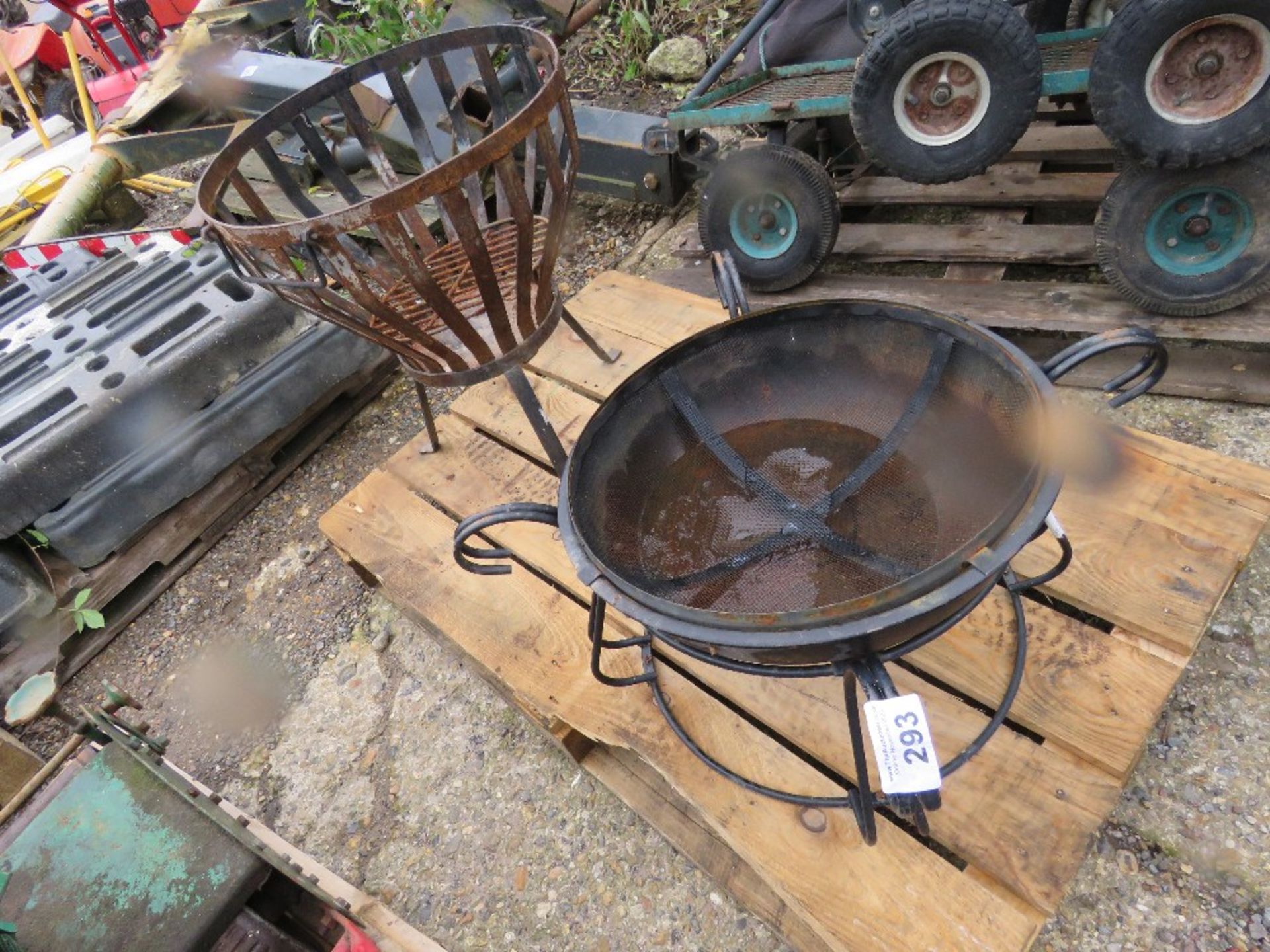 2 X PATIO HEATER BURNERS. THIS LOT IS SOLD UNDER THE AUCTIONEERS MARGIN SCHEME, THEREFORE NO VAT - Image 2 of 4