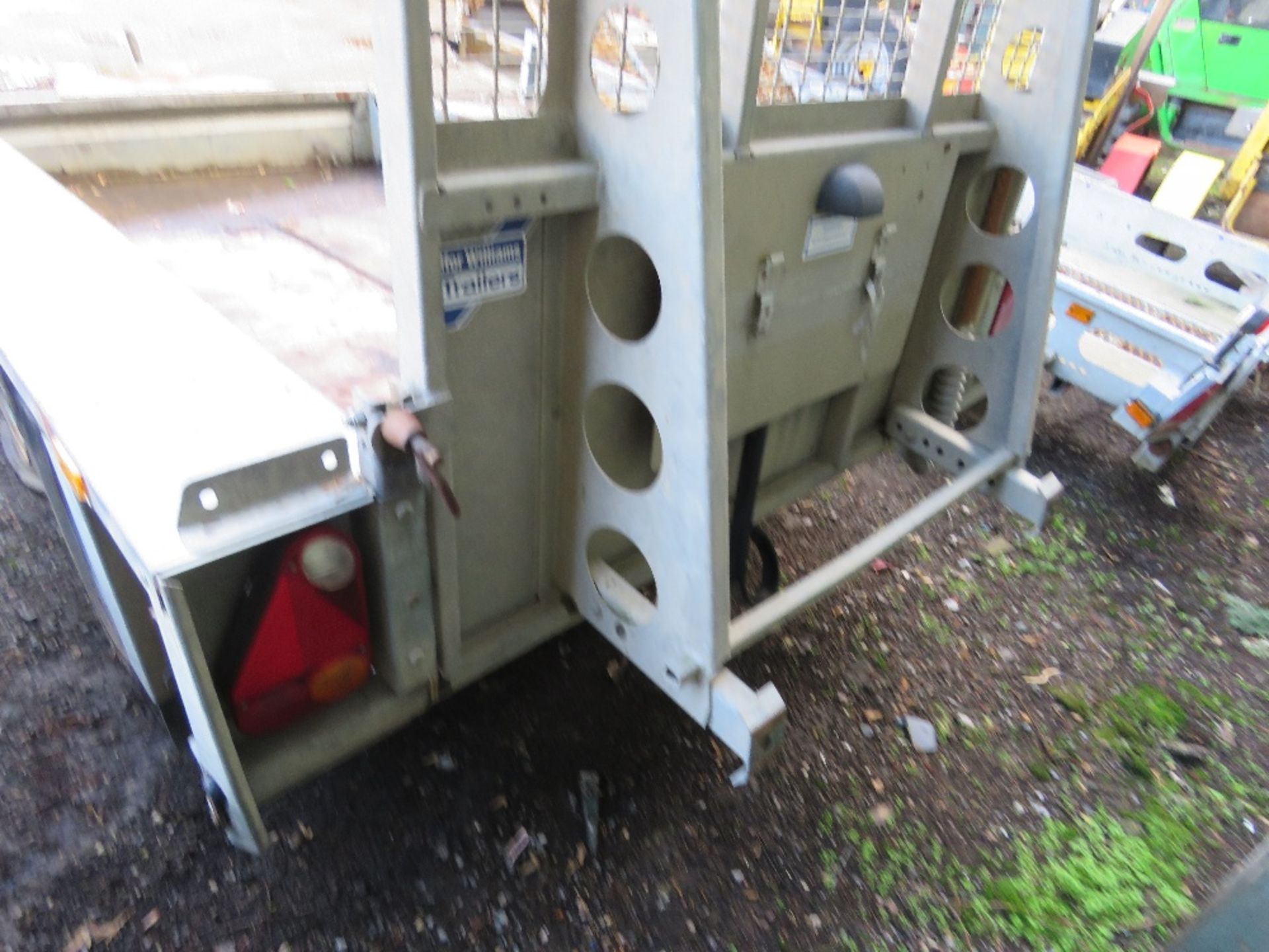 IFOR WILLIAMS GX84 2.7 TONNE RATED PLANT TRAILER ON BALL HITCH COUPLING. SN: SCKD00000F0683594. DIRE - Image 7 of 9