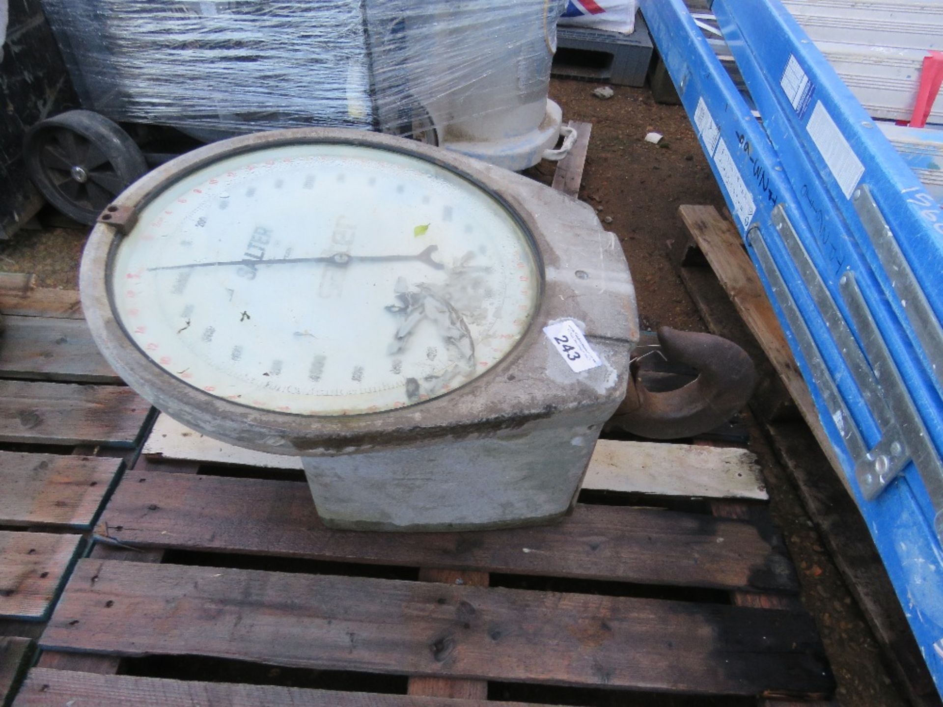 SET OF LARGE SALTER CRANE SCALES, 5 TONNE RATED. THIS LOT IS SOLD UNDER THE AUCTIONEERS MARGIN SC
