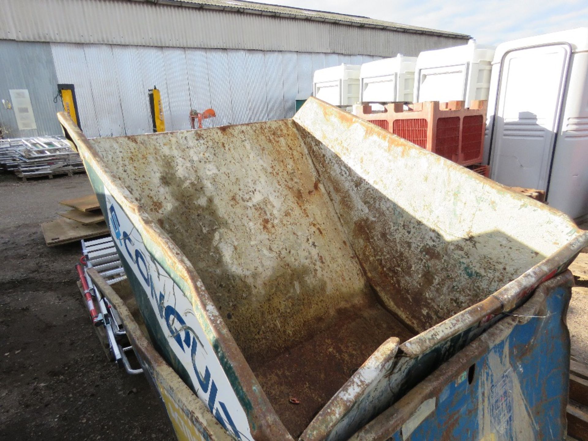 2 X CONQUIP TELEHANDLER TIPPING SKIPS. - Image 4 of 6