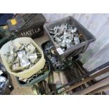 4 X BOXES OF HERAS TYPE FENCE CLIPS. THIS LOT IS SOLD UNDER THE AUCTIONEERS MARGIN SCHEME, THERE