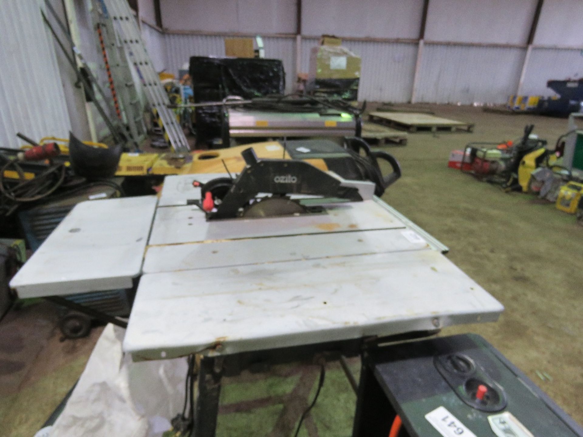 OZITO 240V POWERED TABLE SAW. THIS LOT IS SOLD UNDER THE AUCTIONEERS MARGIN SCHEME, THEREFORE NO - Image 2 of 3