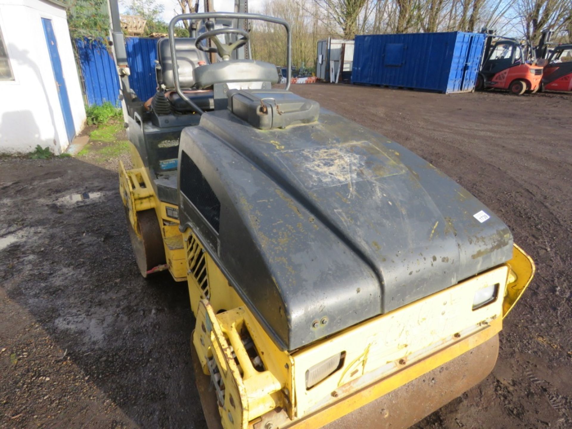 BID INCREMENT NOW £50! BOMAG 120AD-4 DOUBLE DRUM ROLLER, YEAR 2007. - Image 9 of 10