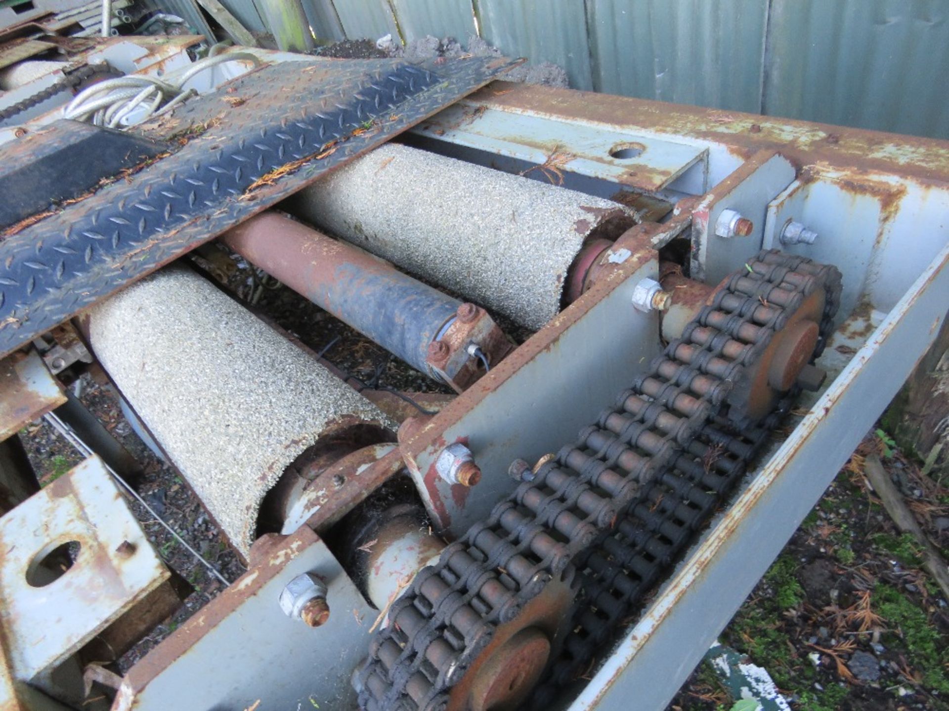 COMMERCIAL VEHICLE BRAKE TEST ROLLERS WITH ASSOCIATED EQUIPMENT. BELIEVED TO BE EWJ MAKE. - Image 3 of 8