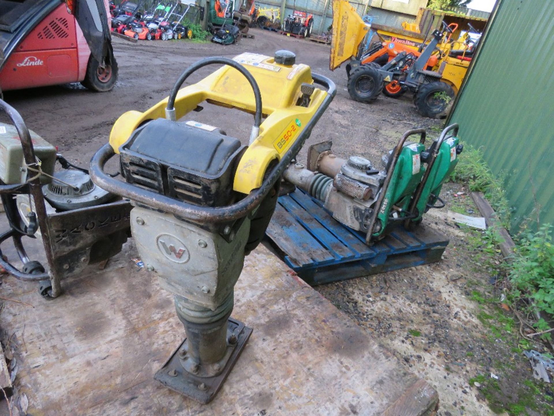 WACKER NEUSON YELLOW TOP TRENCH COMPACTOR.