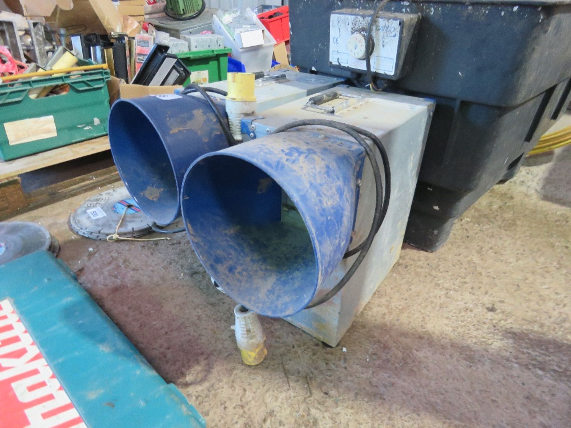 2 X 110V FAN UNITS. THIS LOT IS SOLD UNDER THE AUCTIONEERS MARGIN SCHEME, THEREFORE NO VAT WILL - Image 2 of 3