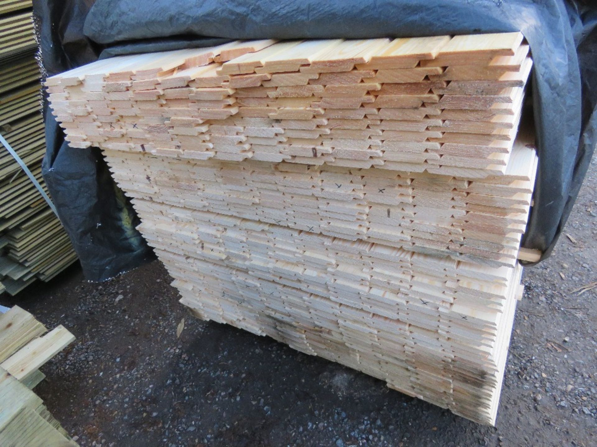 LARGE PACK OF UNTREATED SHIPLAP CLADDING BOARDS 1.73M LENGTH X 100MM APPROX. - Image 2 of 3