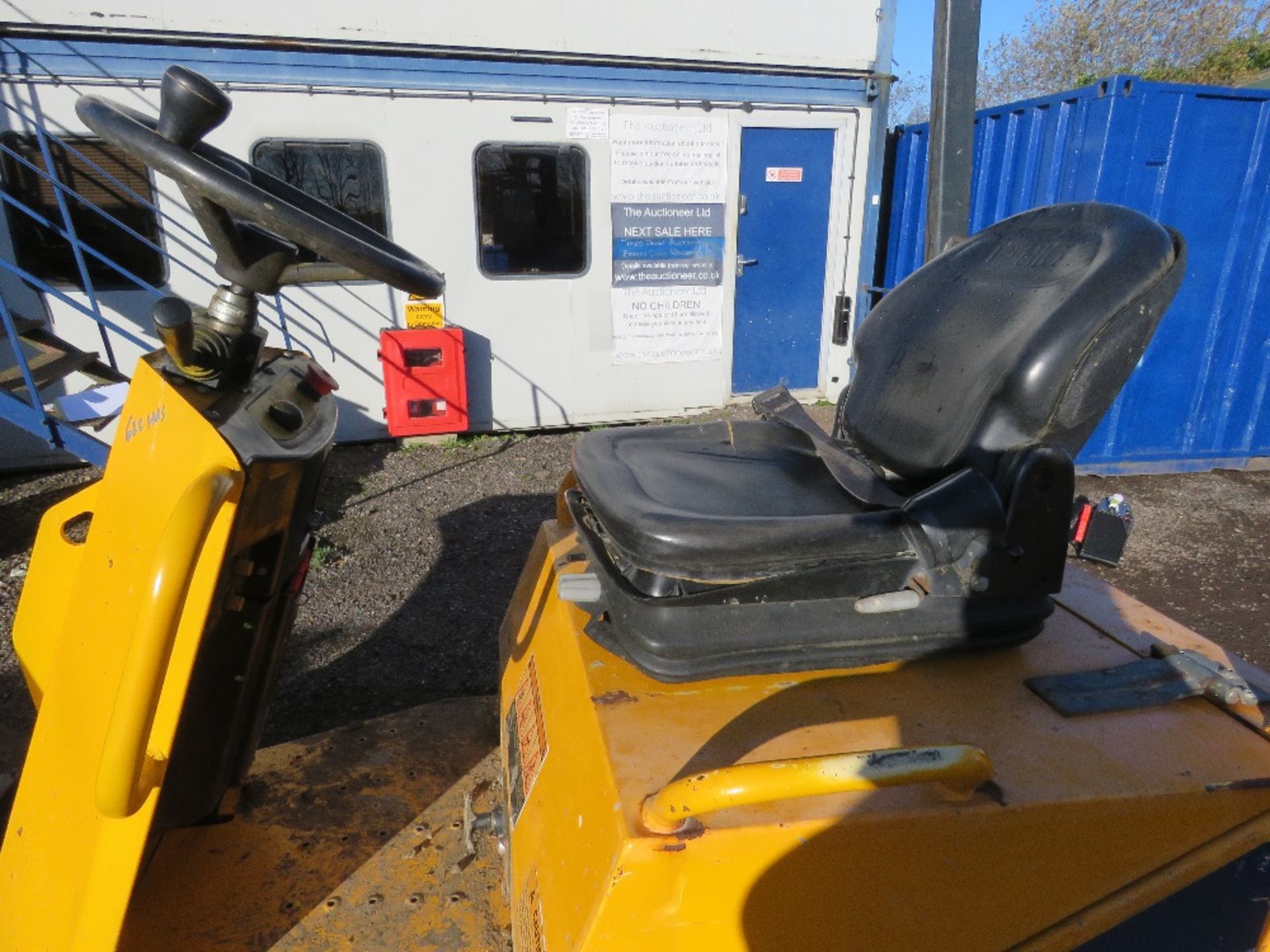 THWAITES 1 TONNE HIGH TIP SKIP LOADING DUMPER YEAR 2013 BUILD. 622 REC/SHOWING HOURS.SN:SLCM201Z1317 - Image 7 of 9