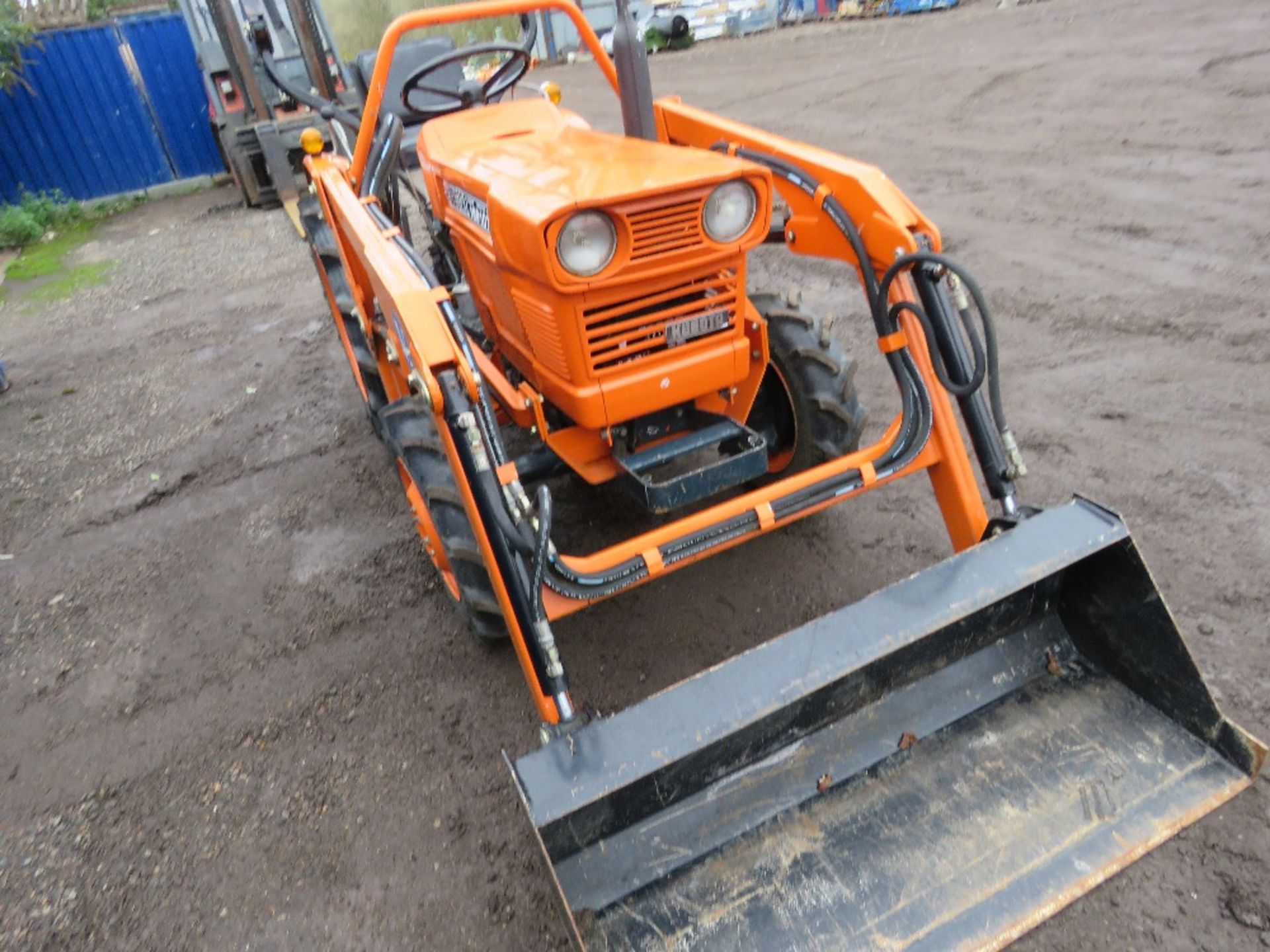 KUBOTA L1801DT 4WD COMPACT TRACTOR WITH POWER LOADER, 1259 REC HOURS. WHEN TESTED WAS SEEN TO RUN, D - Image 3 of 10