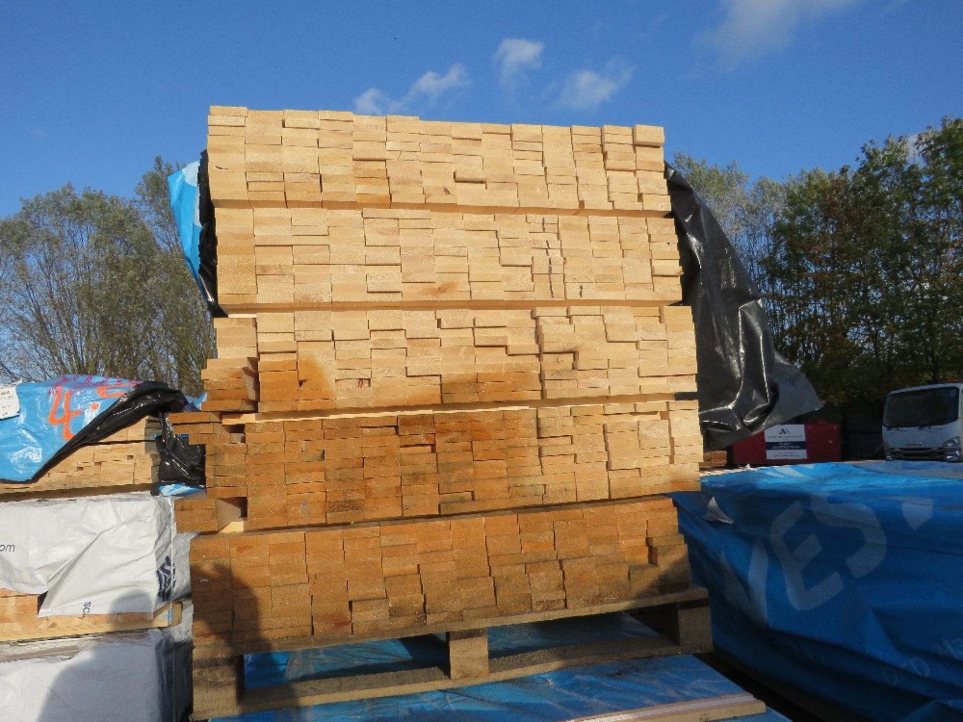 PALLET CONTAINING UNTREATED TIMBER BOARDS, 1M LENGTH X 70MM X 20MM APPROX. - Image 2 of 3