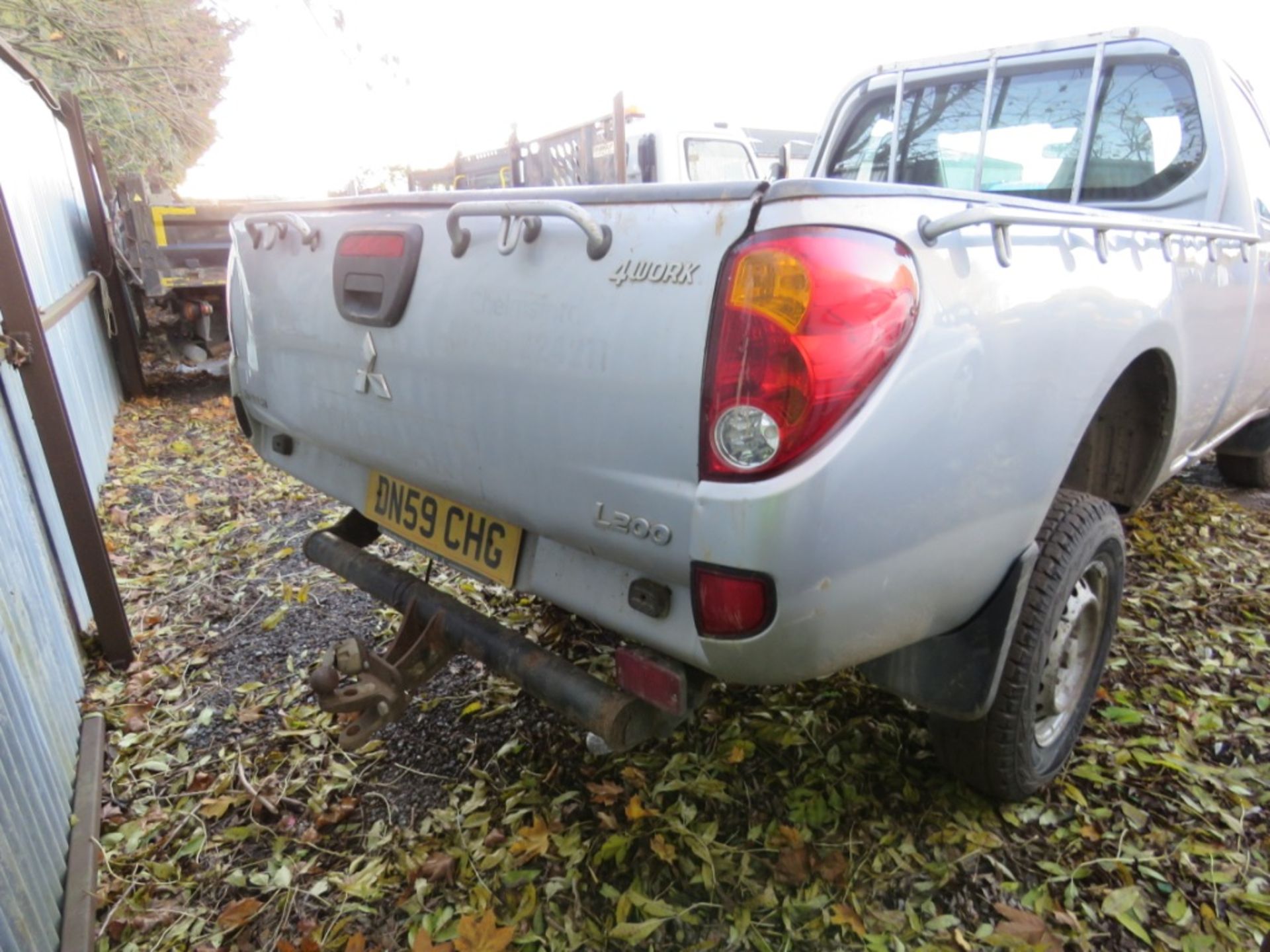 MITSUBISHI L200 4WORK DI 4WD SINGLE CABBED PICKUP TRUCK REG:DN59 CHG. WITH V5. MOT UNTIL 14/08/24. 1 - Image 6 of 13