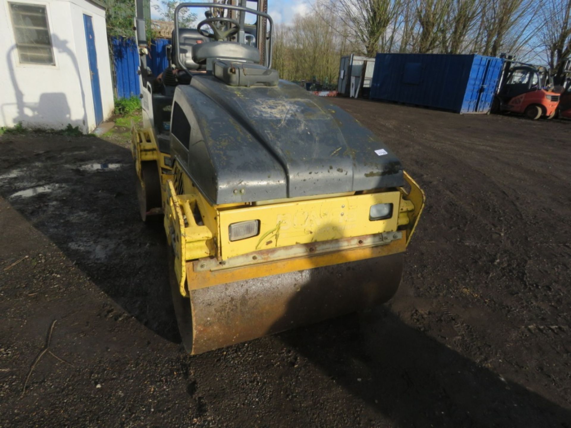 BID INCREMENT NOW £50! BOMAG 120AD-4 DOUBLE DRUM ROLLER, YEAR 2007. - Image 2 of 10