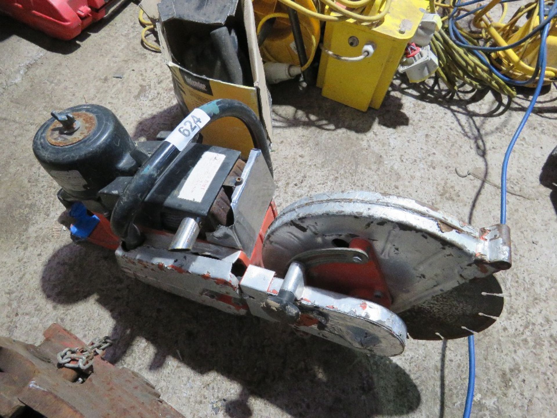 PETROL ENGINED CUT OFF SAW. THIS LOT IS SOLD UNDER THE AUCTIONEERS MARGIN SCHEME, THEREFORE NO V - Image 2 of 3