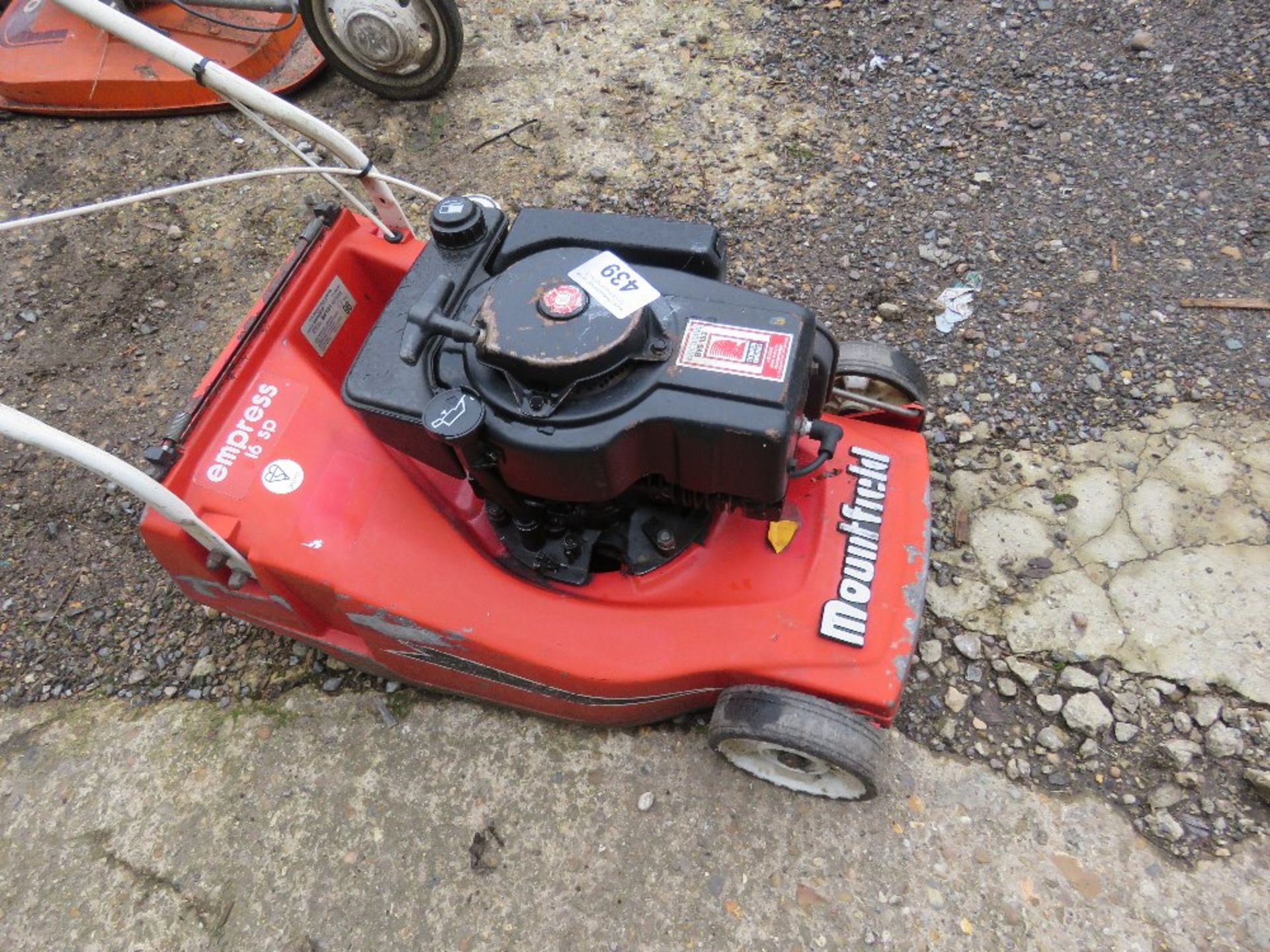 MOUNTFIELD EMPRESS PETROL ENGINED LAWN MOWER, NO BOX. THIS LOT IS SOLD UNDER THE AUCTIONEERS MARG - Image 2 of 4