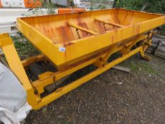 GRITTER BODY ON HL5 FRAME, 10FT LENGTH APPROX. SUITABLE FOR 7.5 TONNE HOOK LOADER LORRY.