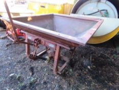 TRACTOR MOUNTED FERTILISER SPREADER. THIS LOT IS SOLD UNDER THE AUCTIONEERS MARGIN SCHEME, THEREF