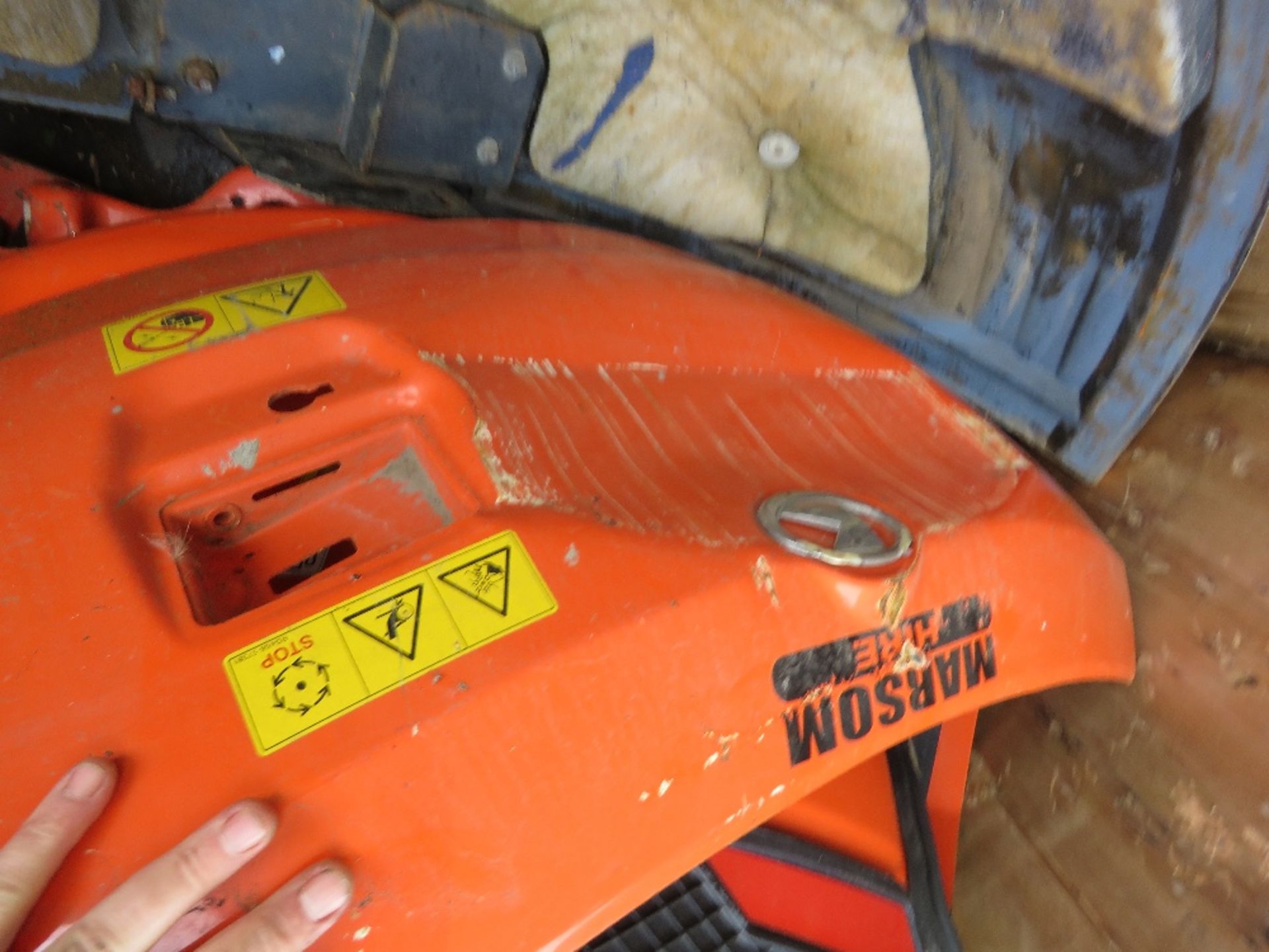 STILLAGE CONTAINING ASSORTED KUBOTA AND JCB EXCAVATOR BODY PANELS. THIS LOT IS SOLD UNDER THE AUC - Image 3 of 5