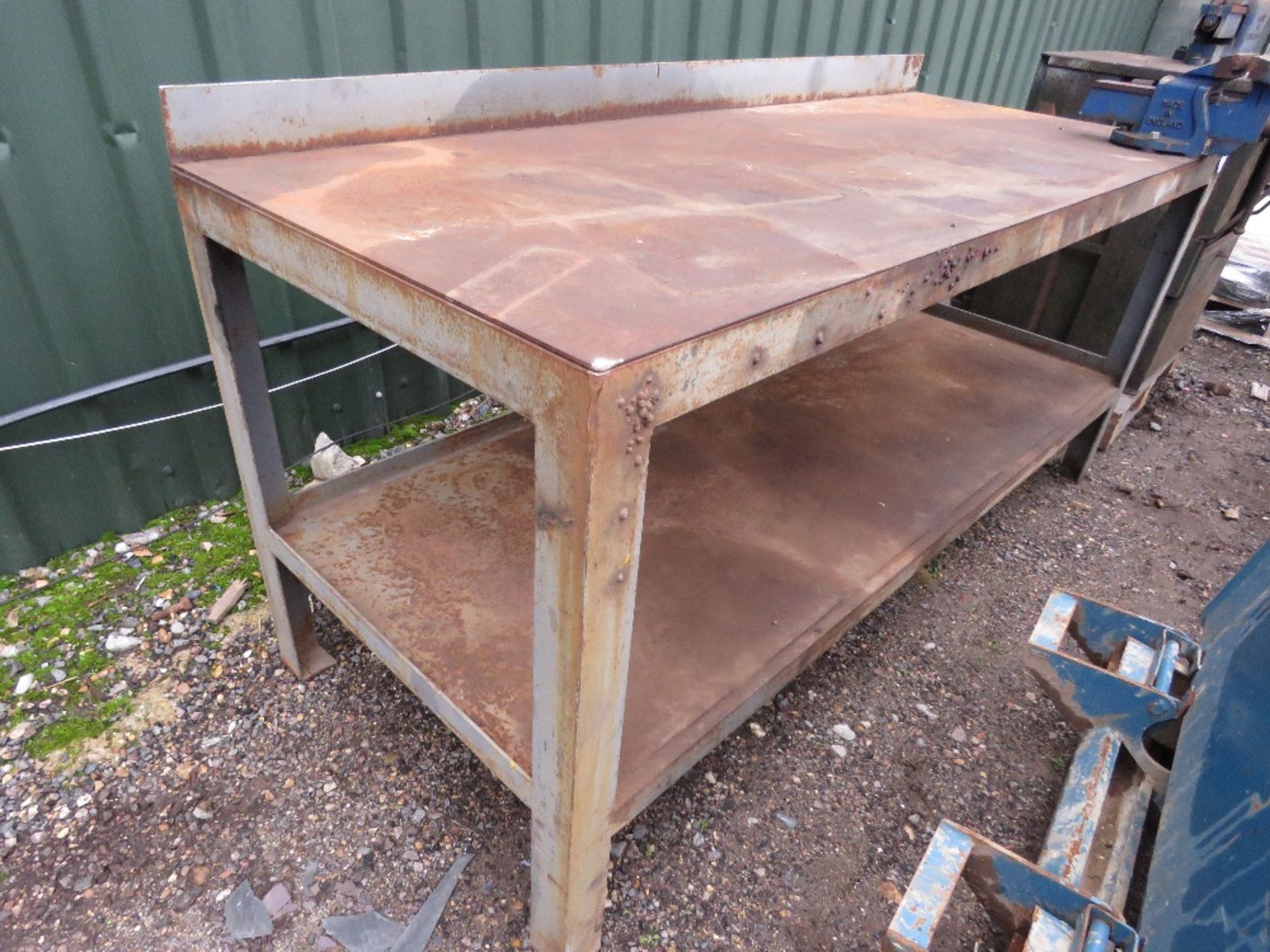 LARGE HEAVY DUTY WORKBENCH 2M X 0.8M APPROX. THIS LOT IS SOLD UNDER THE AUCTIONEERS MARGIN SCHEME - Image 3 of 5