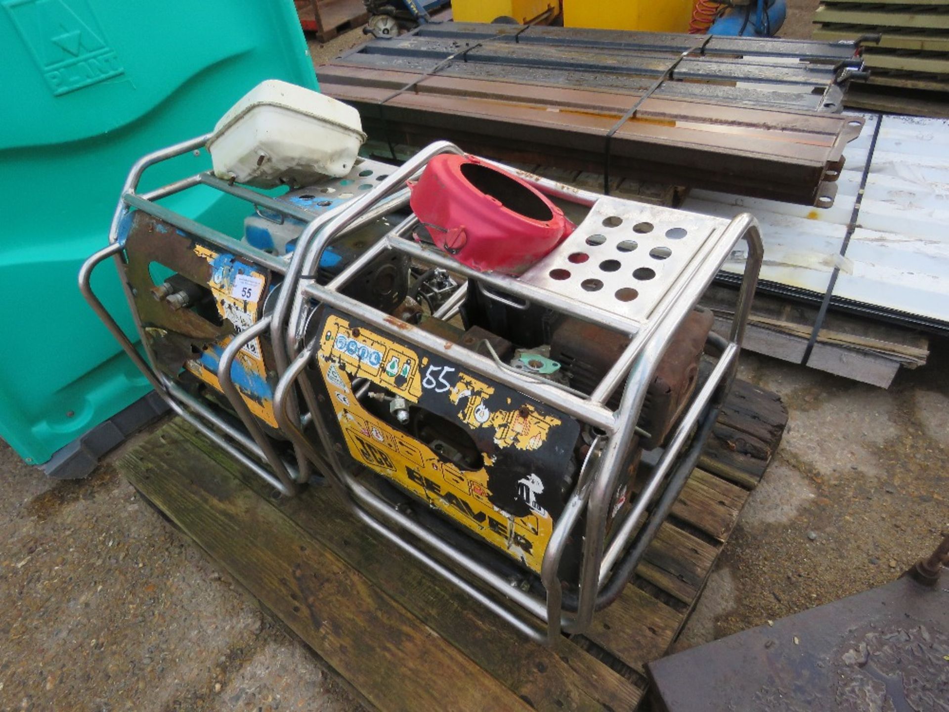 2 X JCB BEAVER HYDRAULIC PACKS, SPARES OR REPAIR.