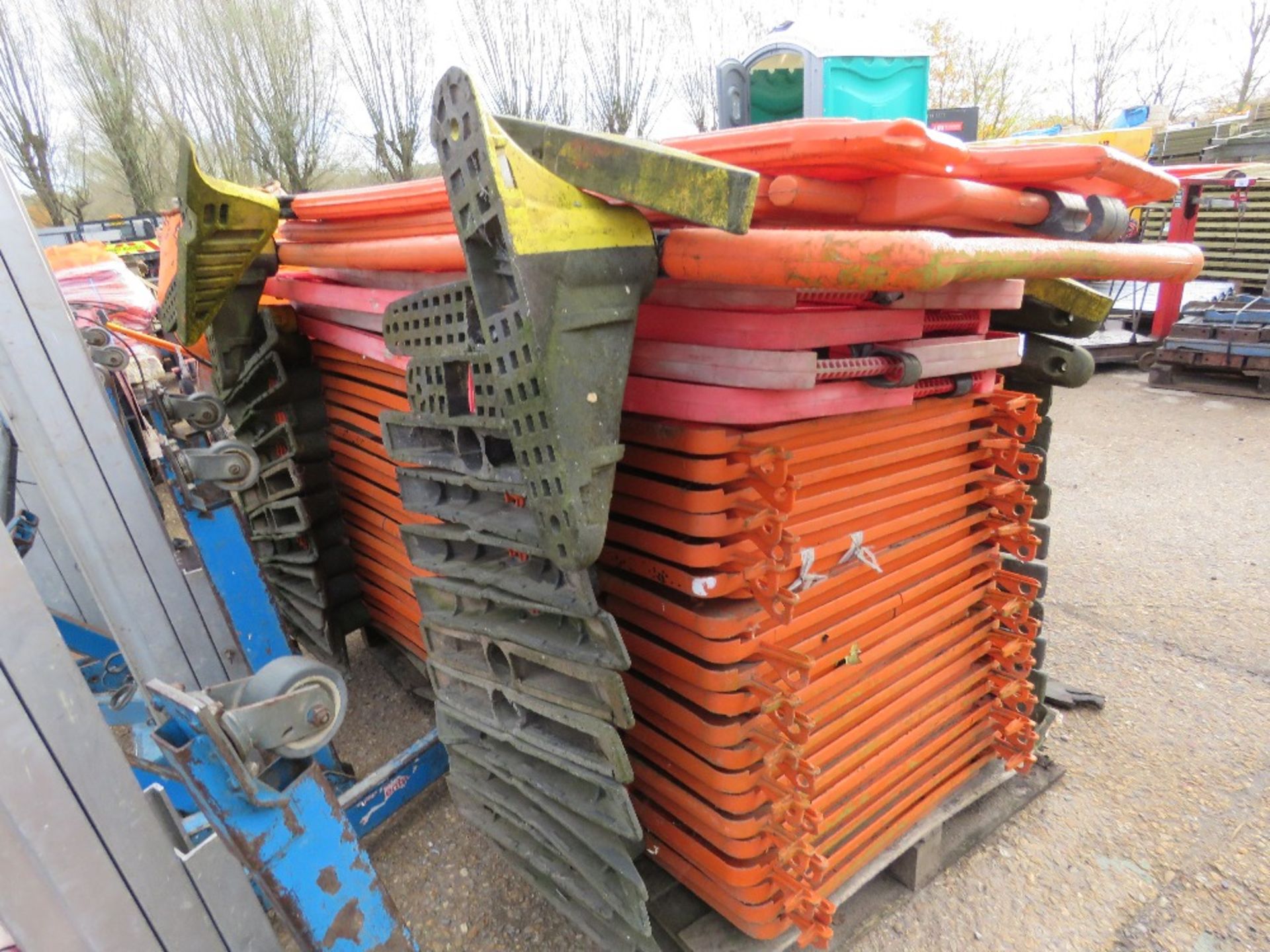 PALLET CONTAINING APPROX 45 NO. PLASTIC CHAPTER 8 BARRIERS. - Image 5 of 5