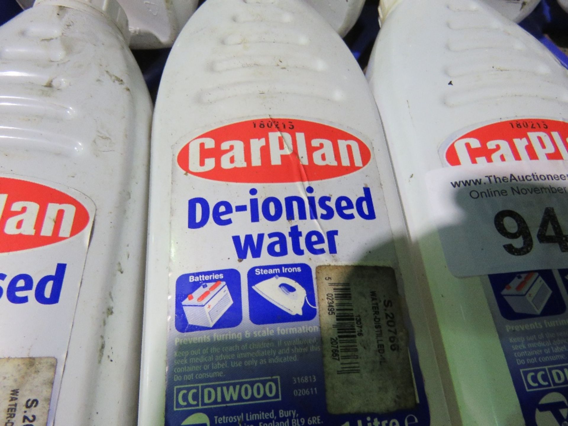 QUANTITY OF DE-IONISED WATER PLUS A CAN OF COMPRESSOR OIL. SOURCED FROM COMPANY LIQUIDATION. - Image 2 of 4