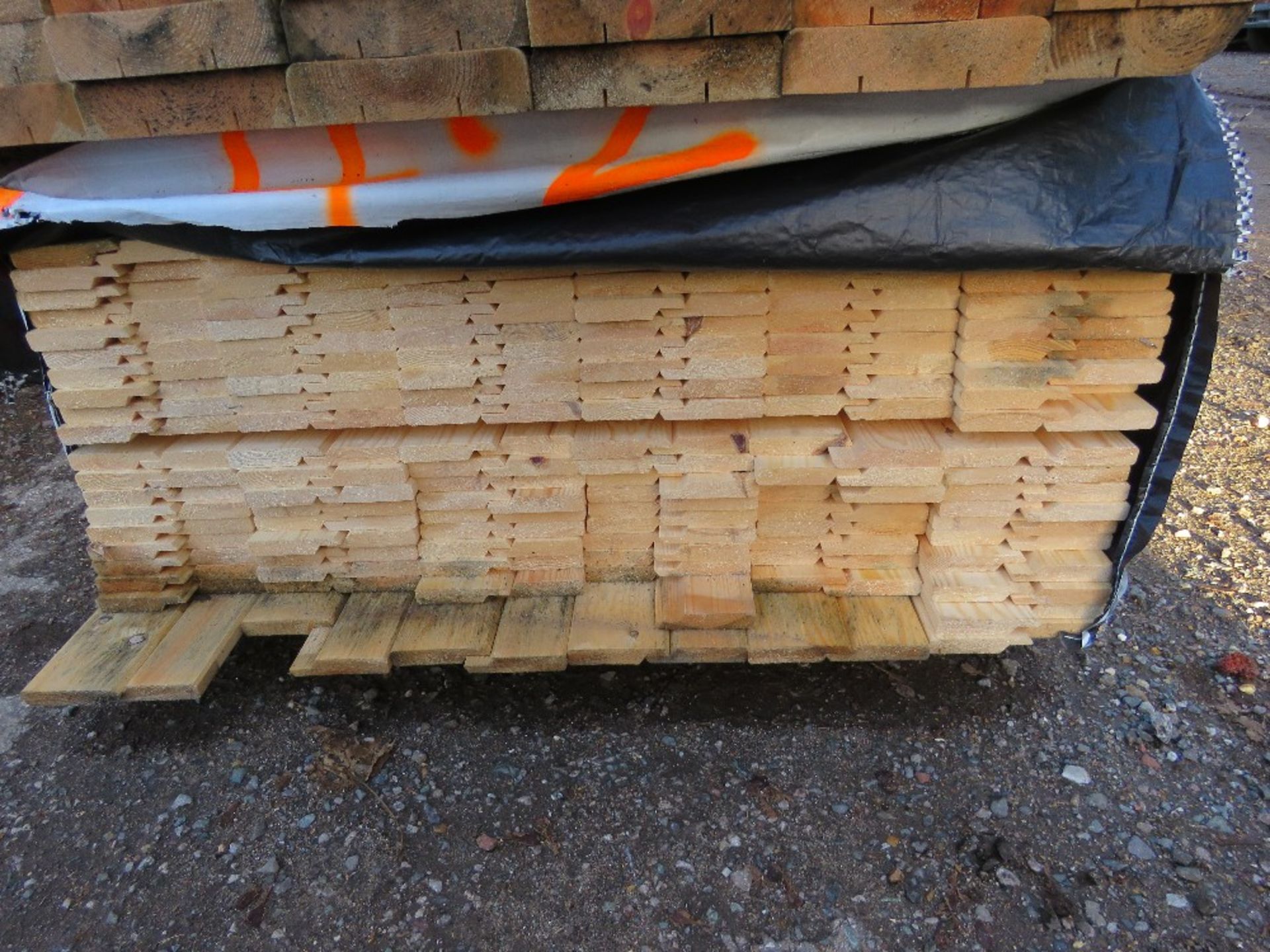PACK OF UNTREATED SINGLE SIDED/EDGING SHIPLAP TIMBER BOARDS @ 1.83M LENGTH APPROX. - Image 2 of 3