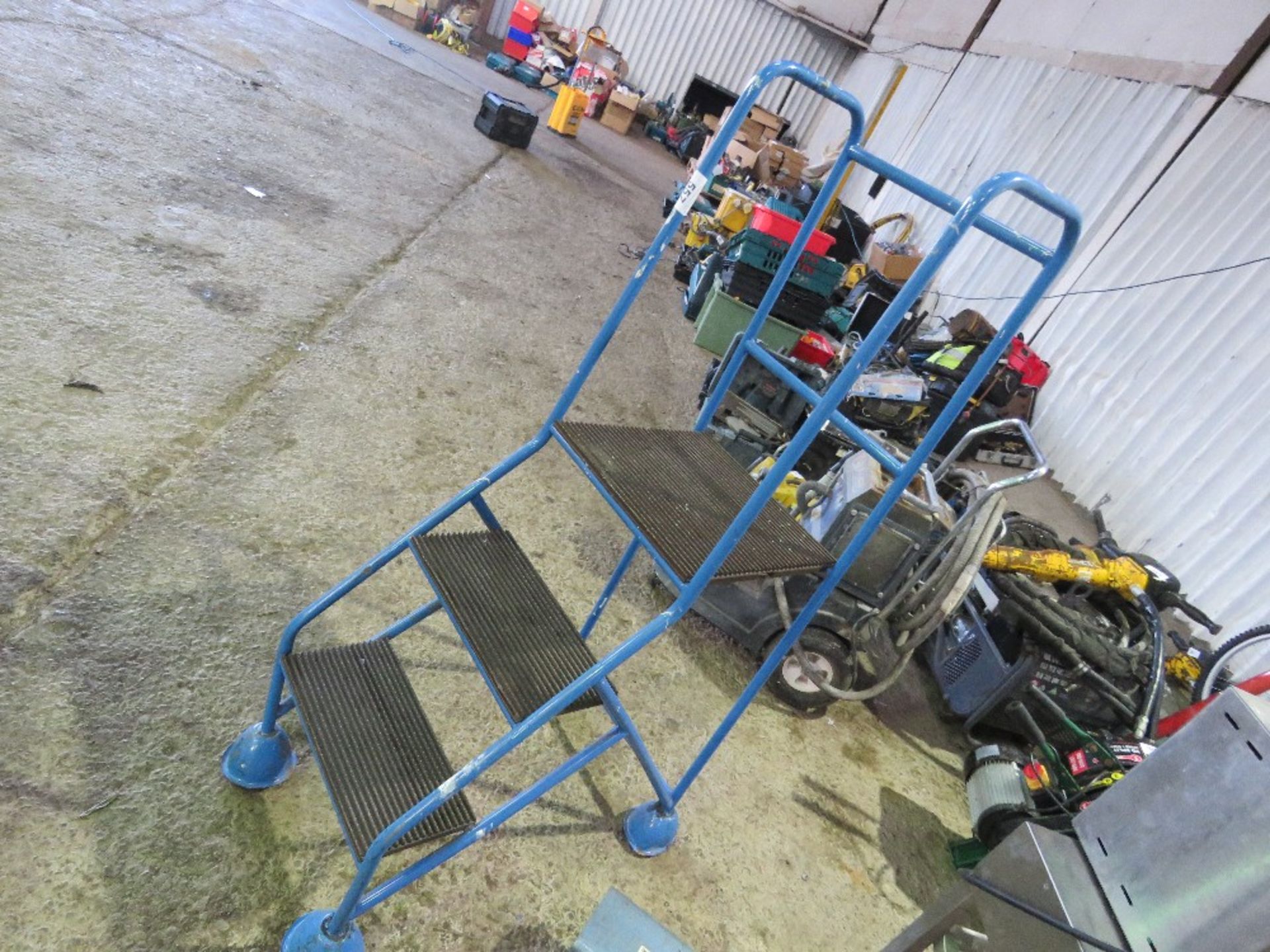 SMALL WHEELED STEPS. THIS LOT IS SOLD UNDER THE AUCTIONEERS MARGIN SCHEME, THEREFORE NO VAT WILL