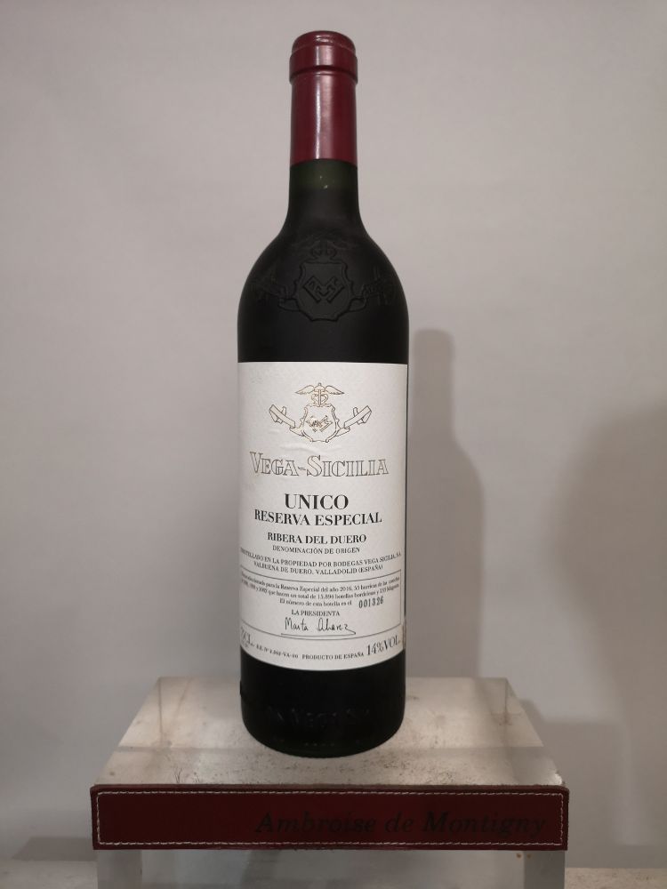 Weinkeller von M. G (und an verschiedene) - Große Weine: Romanée Conti, Petrus, Cheval Blanc, Château Margaux...