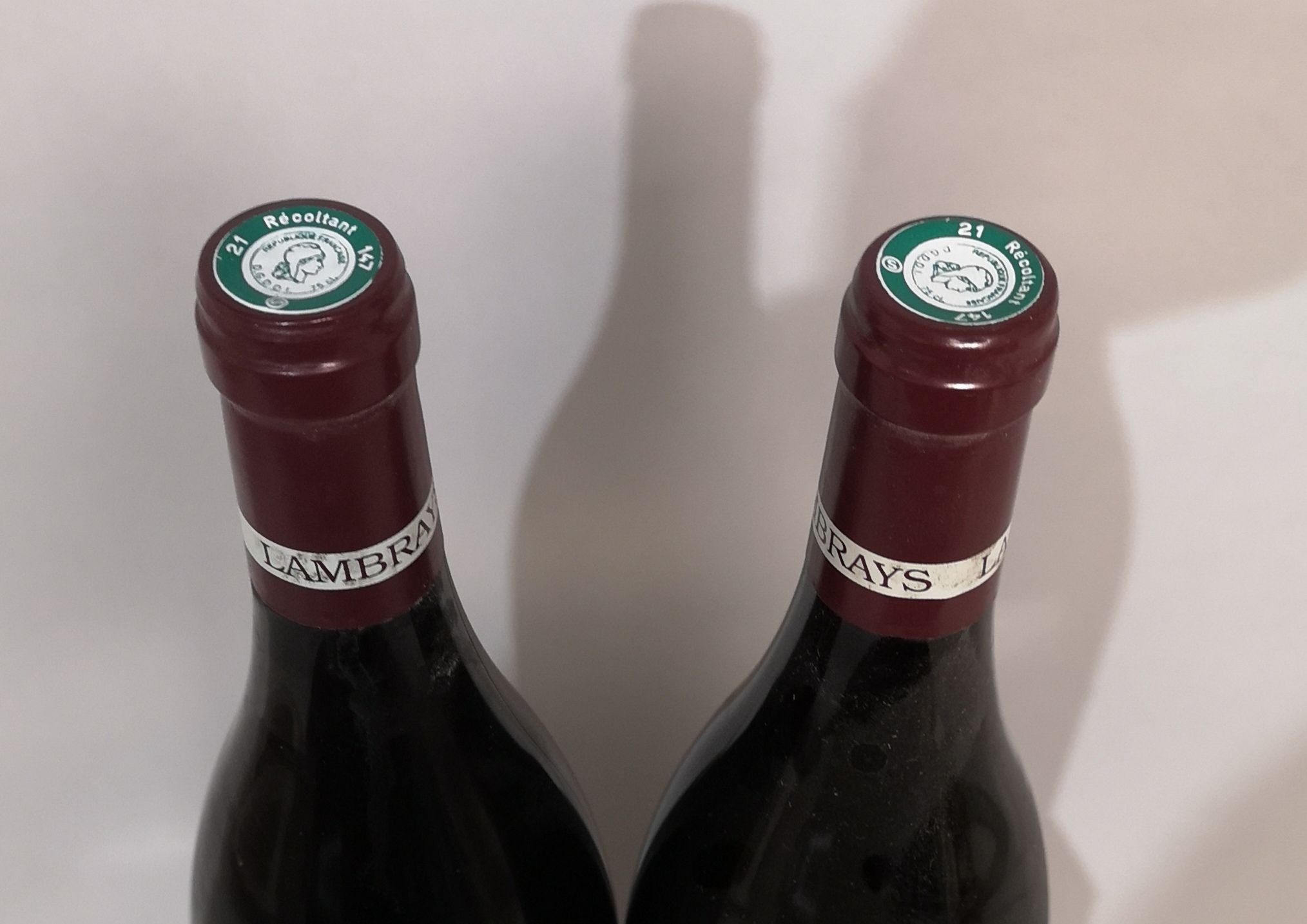 2 bottles CLOS des LAMBRAYS Grand Cru - Domaine des LAMBRAYS 2006.
 Labels slightly stained. - Image 2 of 2