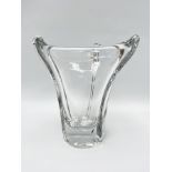 Daum FranceFree -shaped crystal vase.H .: 25 cm.