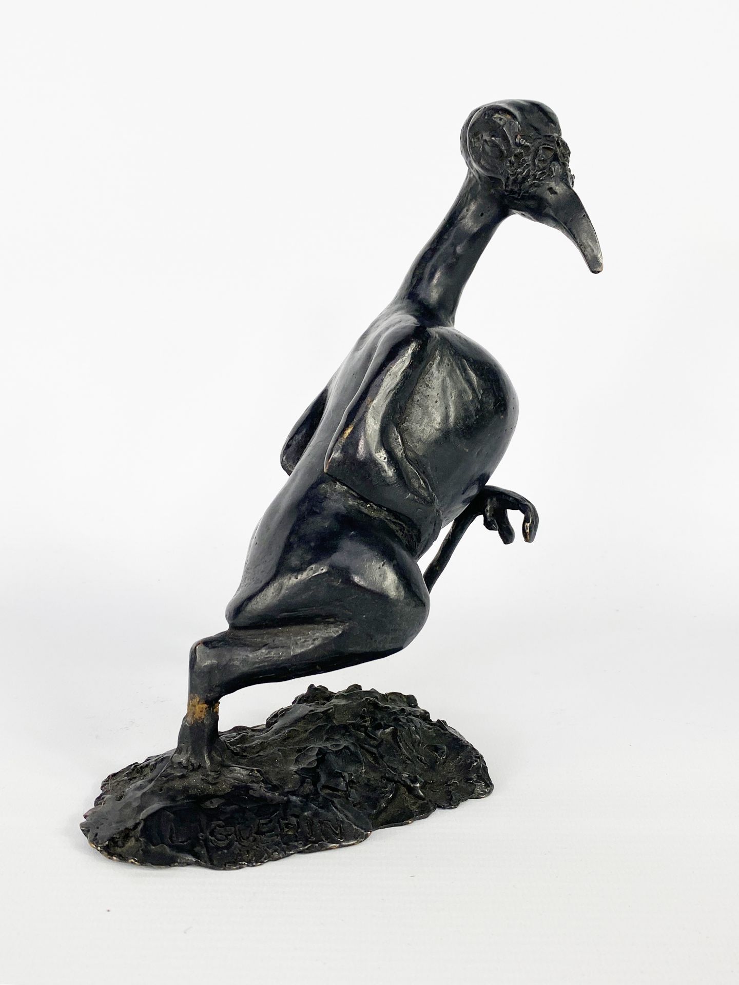 XXth century SchoolVolatileBlack patina bronze testSigned on the terrace "L. Guérin"H .: 21 cm.