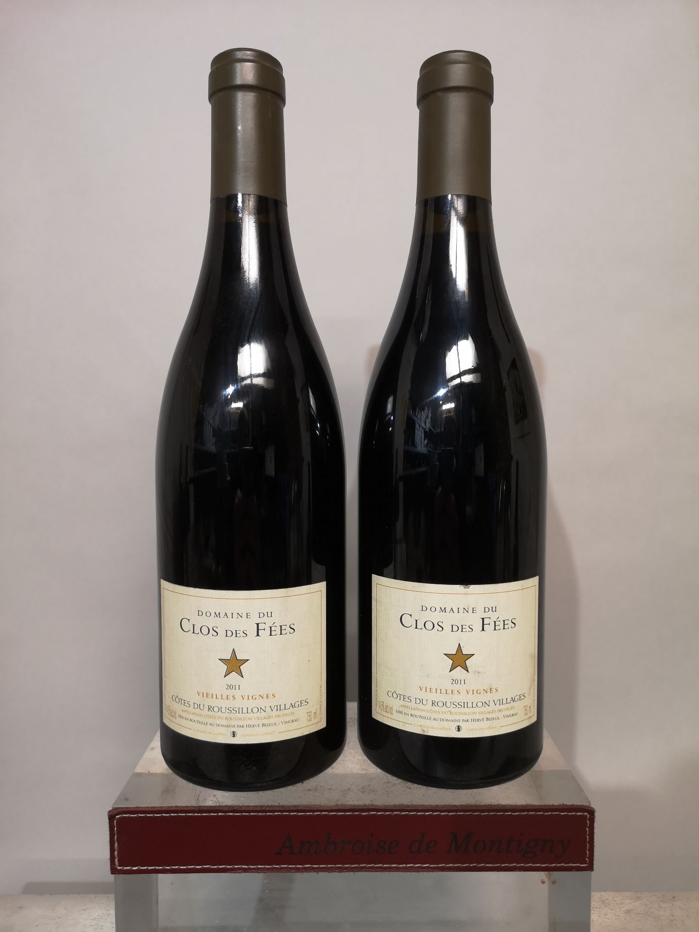 2 bottles Domaine du Clos des Fées Vieilles Vignes - Côtes du Roussillon 2011.Slightly stained label