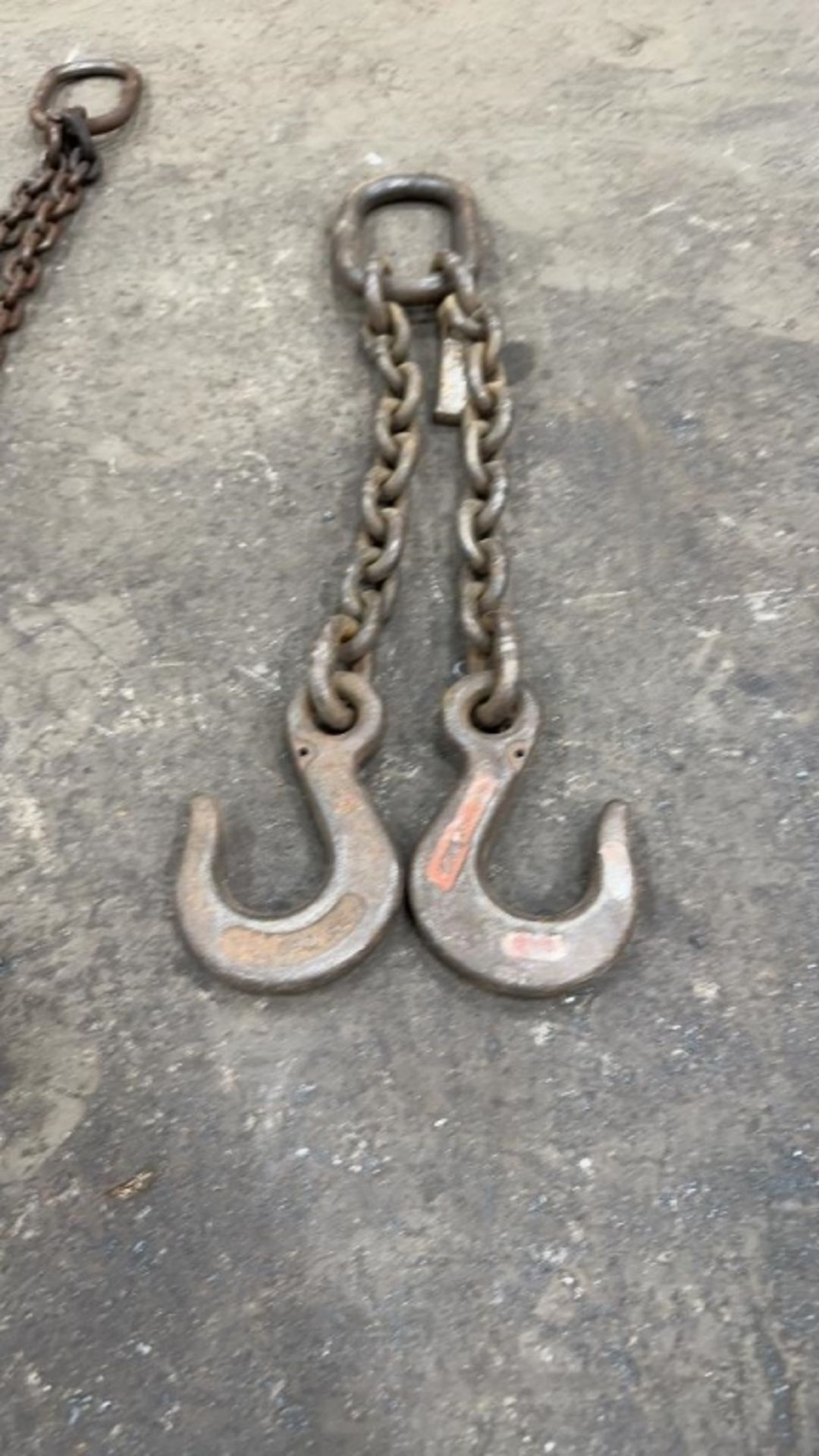 4ft & 2ft Chains on Rigging Rings with Hoist Hooks - Image 3 of 8