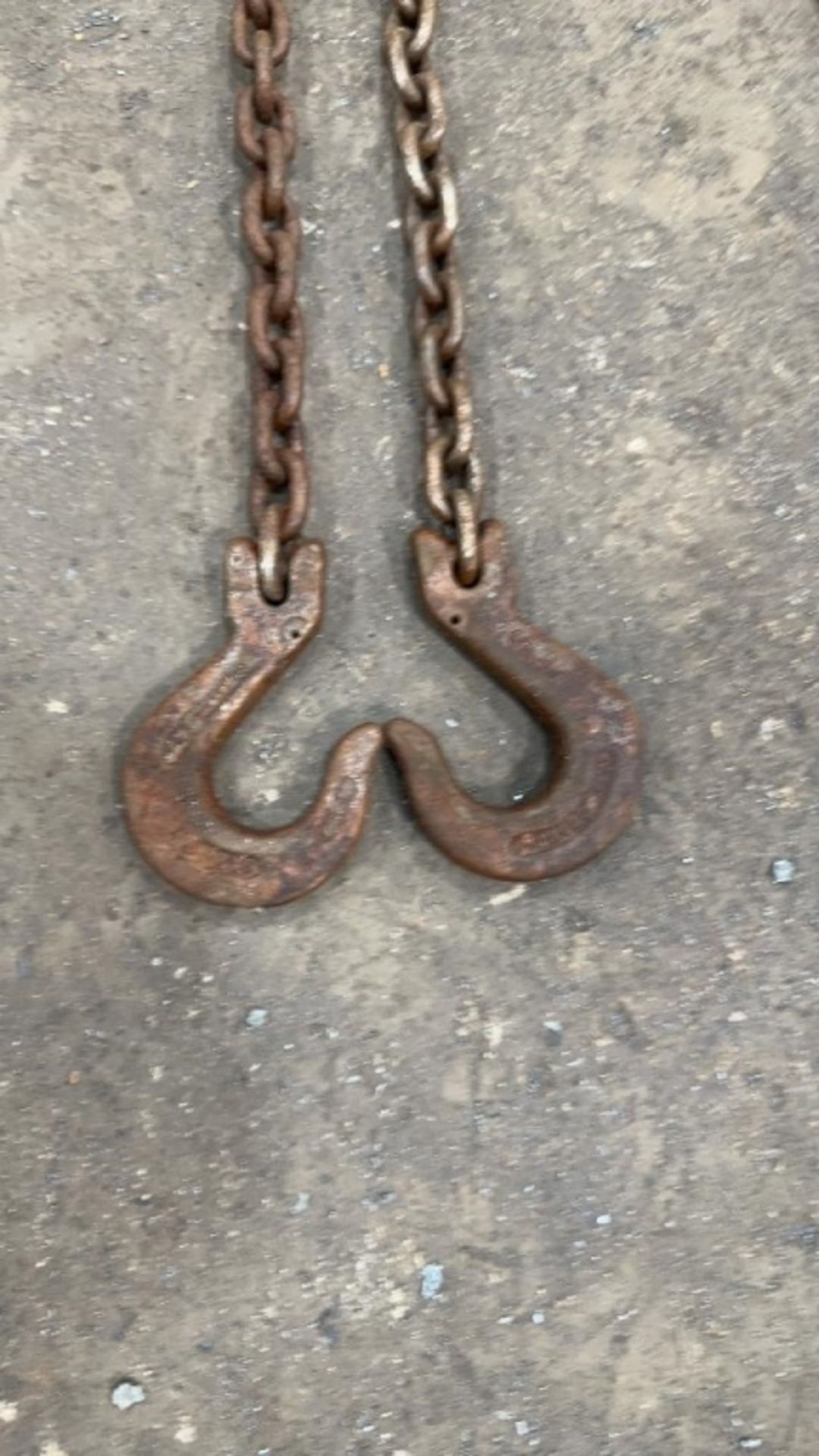 4ft & 2ft Chains on Rigging Rings with Hoist Hooks - Image 8 of 8