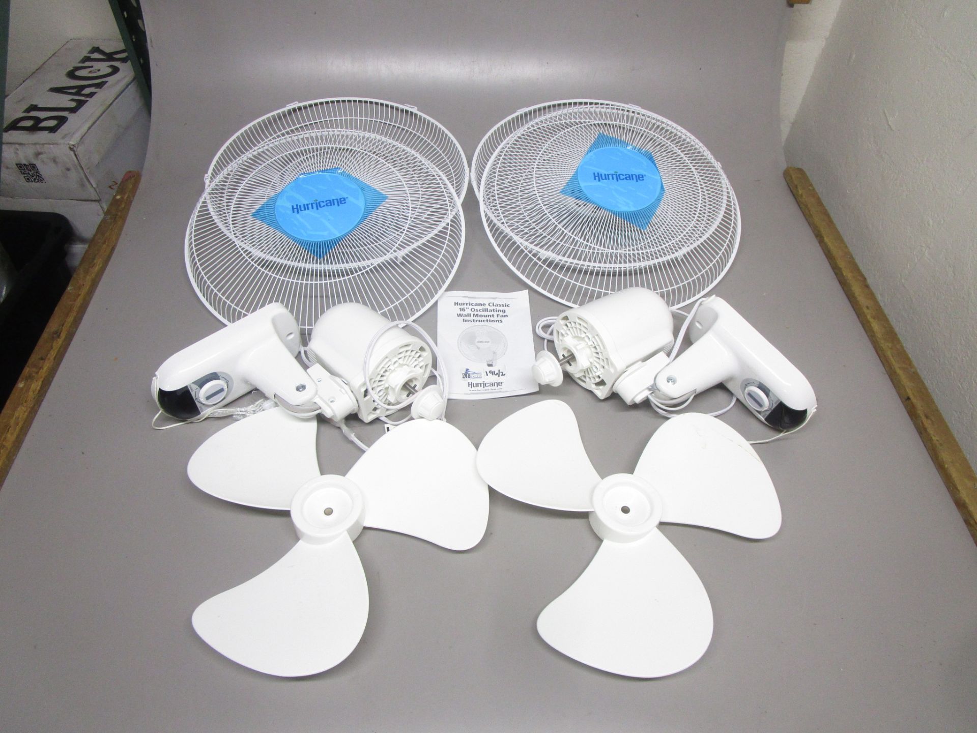 LOT OF 2 HURRICANE WALL FANS IN ORIGINAL BOXES - Image 3 of 4