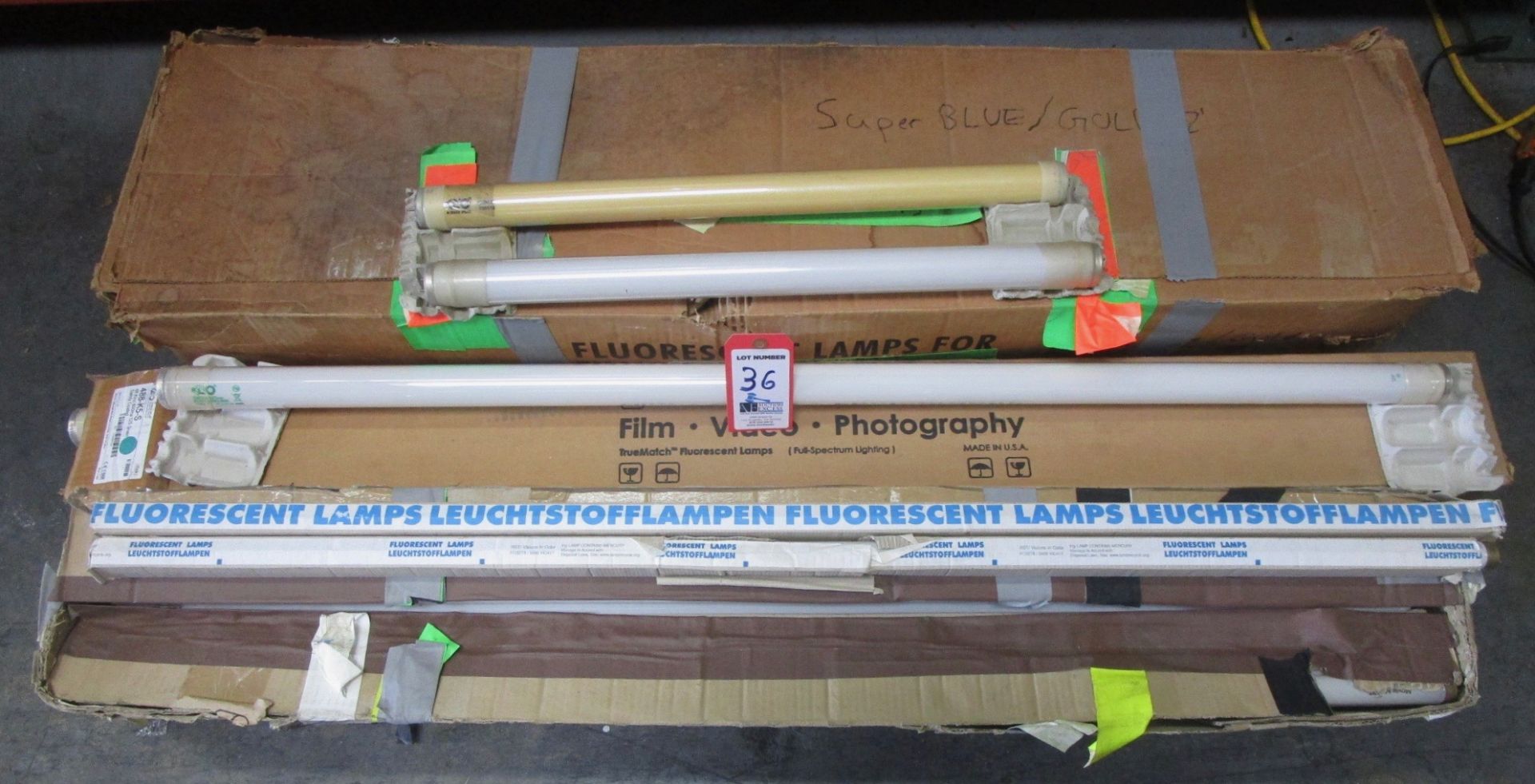 5 BOXES FLUOURESCENT TUBE LIGHTS NOS - Image 4 of 5