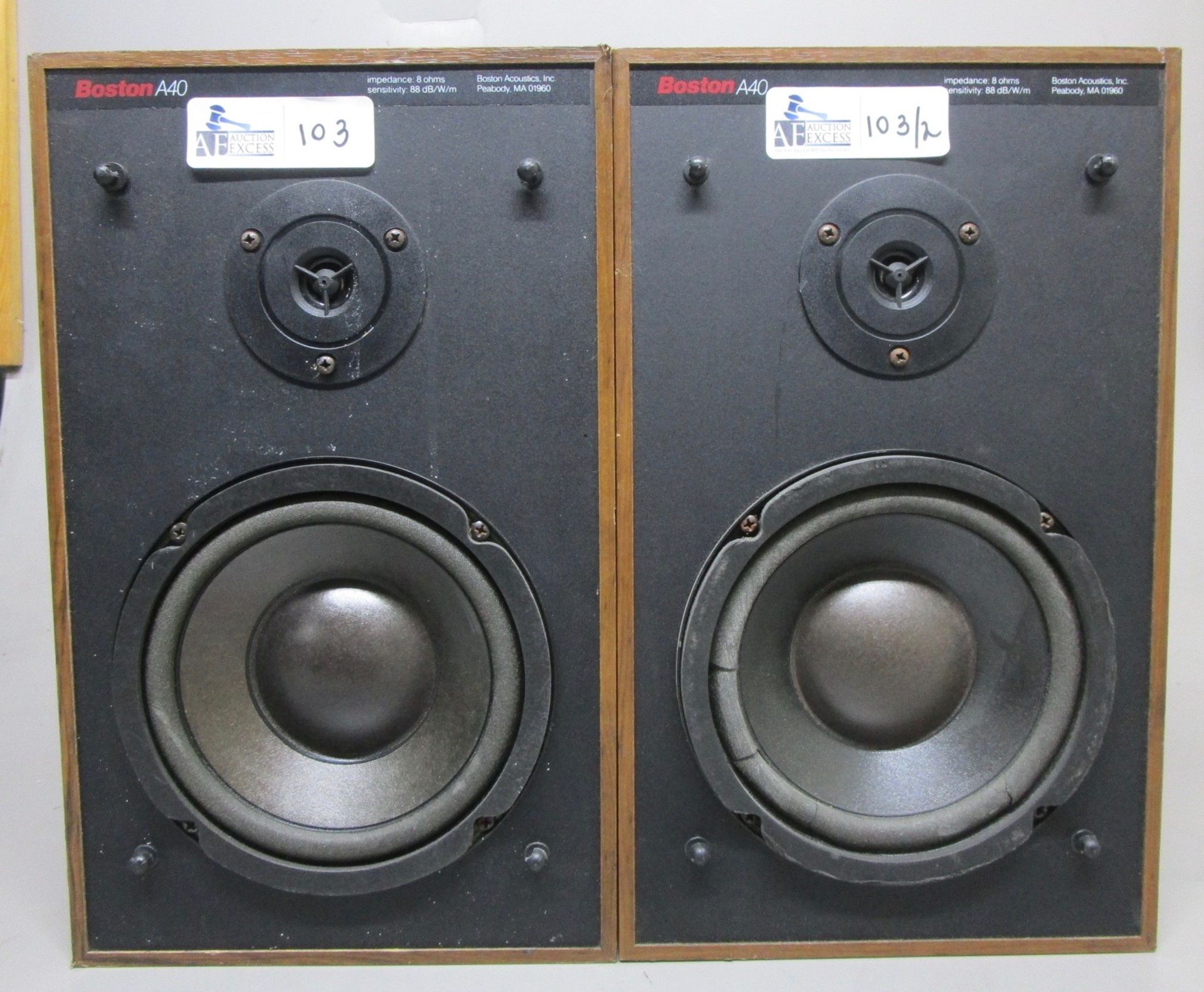 LOT OF 2 BOSTON ACOUSTIC A40 SPEAKERS