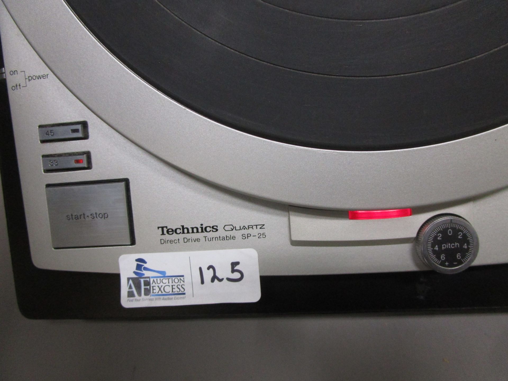 TECHNICS SP-25 QUARTZ DIRECT DRIVE TURNTABLE WITH AUDIO TECHNICA ATP TONE ARM CUSTOM PLYNTH - Image 4 of 6