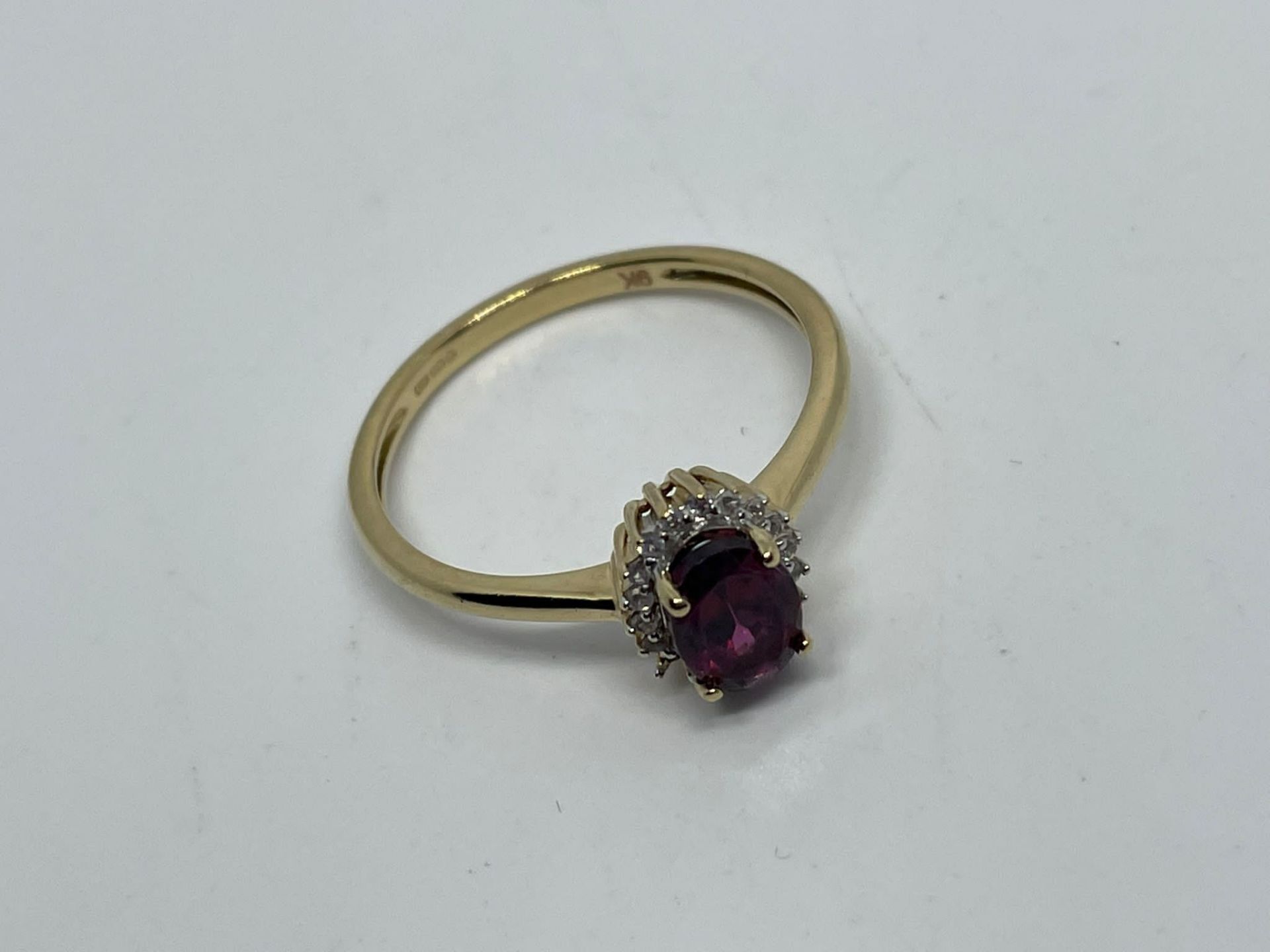 9 ct gold garnet and diamond ring - Image 2 of 2